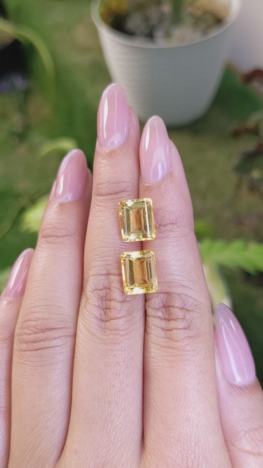 7.31&nbsp;Ct.Tw.Total Carat Weight Citrine Pair from Brazil Size Video