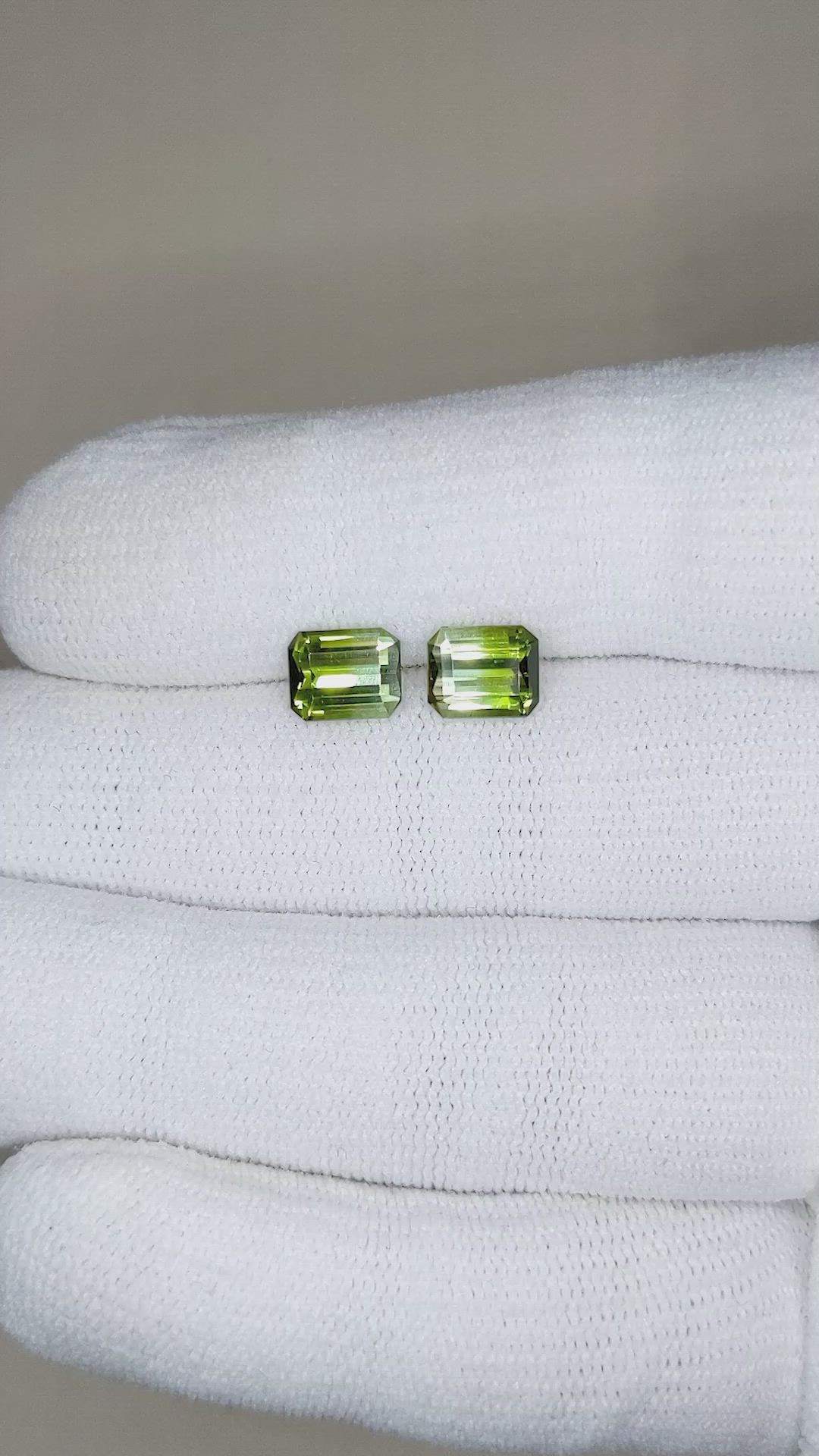 2.88&nbsp;Ct.Tw.Total Carat Weight Tourmaline Pair from Brazil Size Video