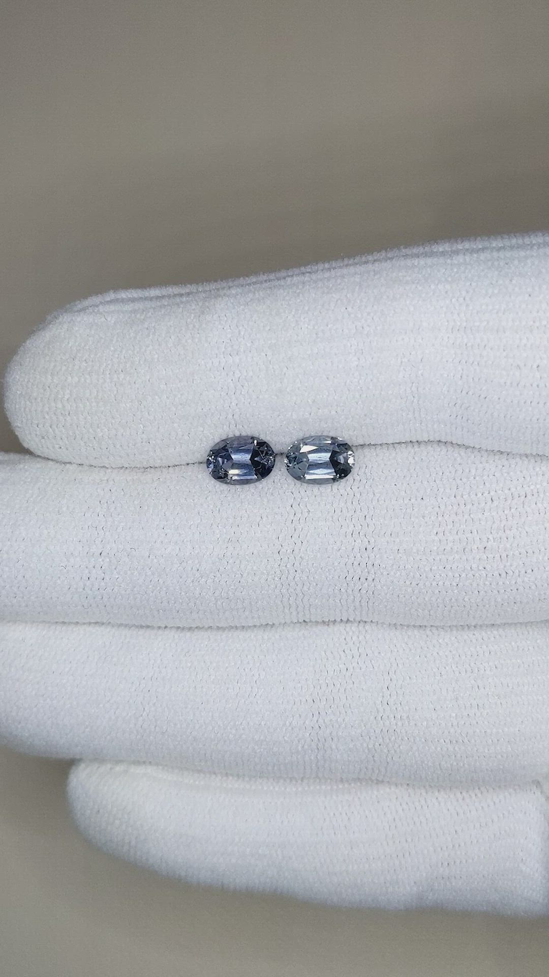 1.81&nbsp;Ct.Tw.Total Carat Weight Spinel Pair Size Video