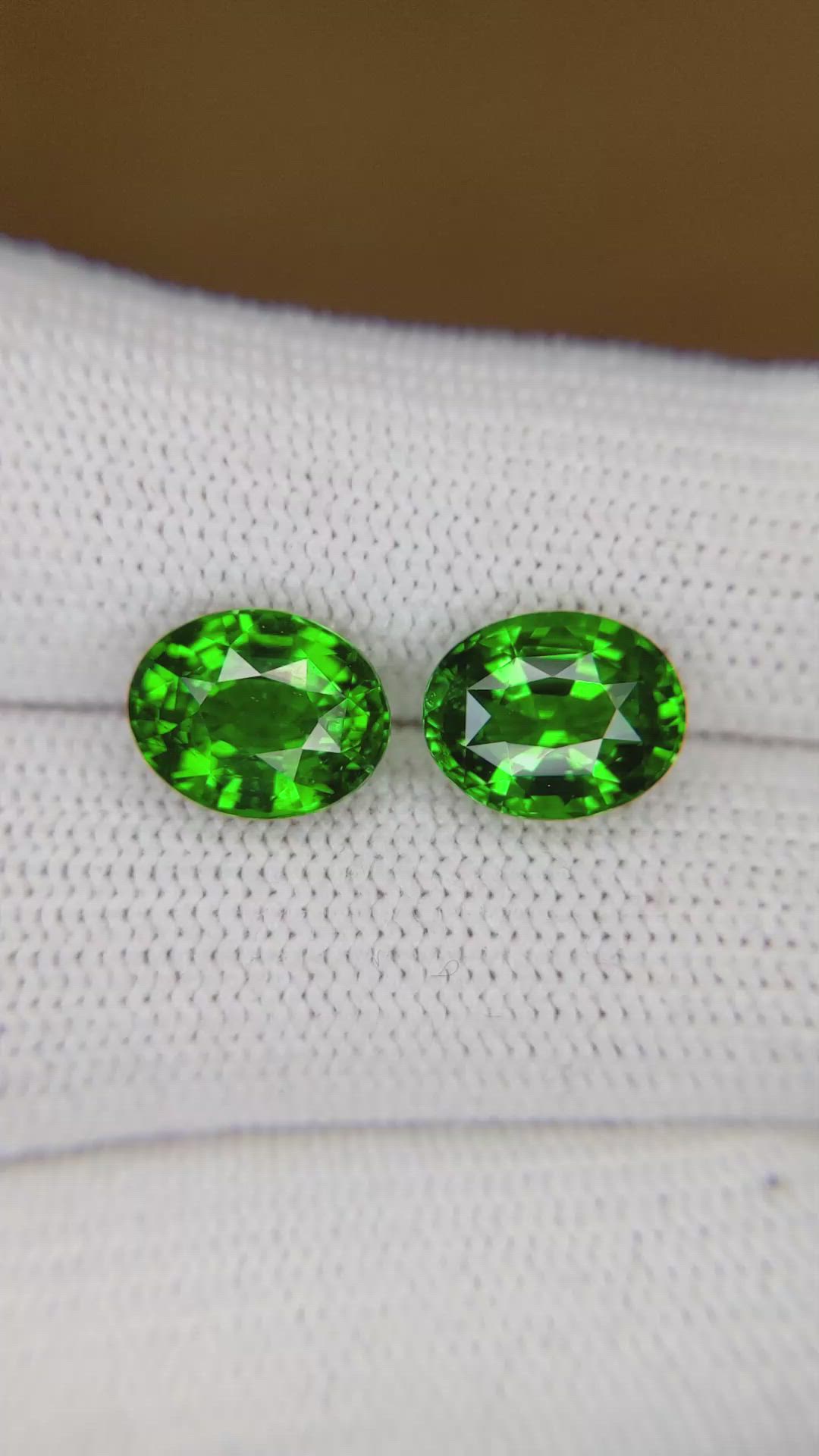 6.04&nbsp;Ct.Tw.Total Carat Weight Tsavorite Garnet Pair from Madagascar Size Video