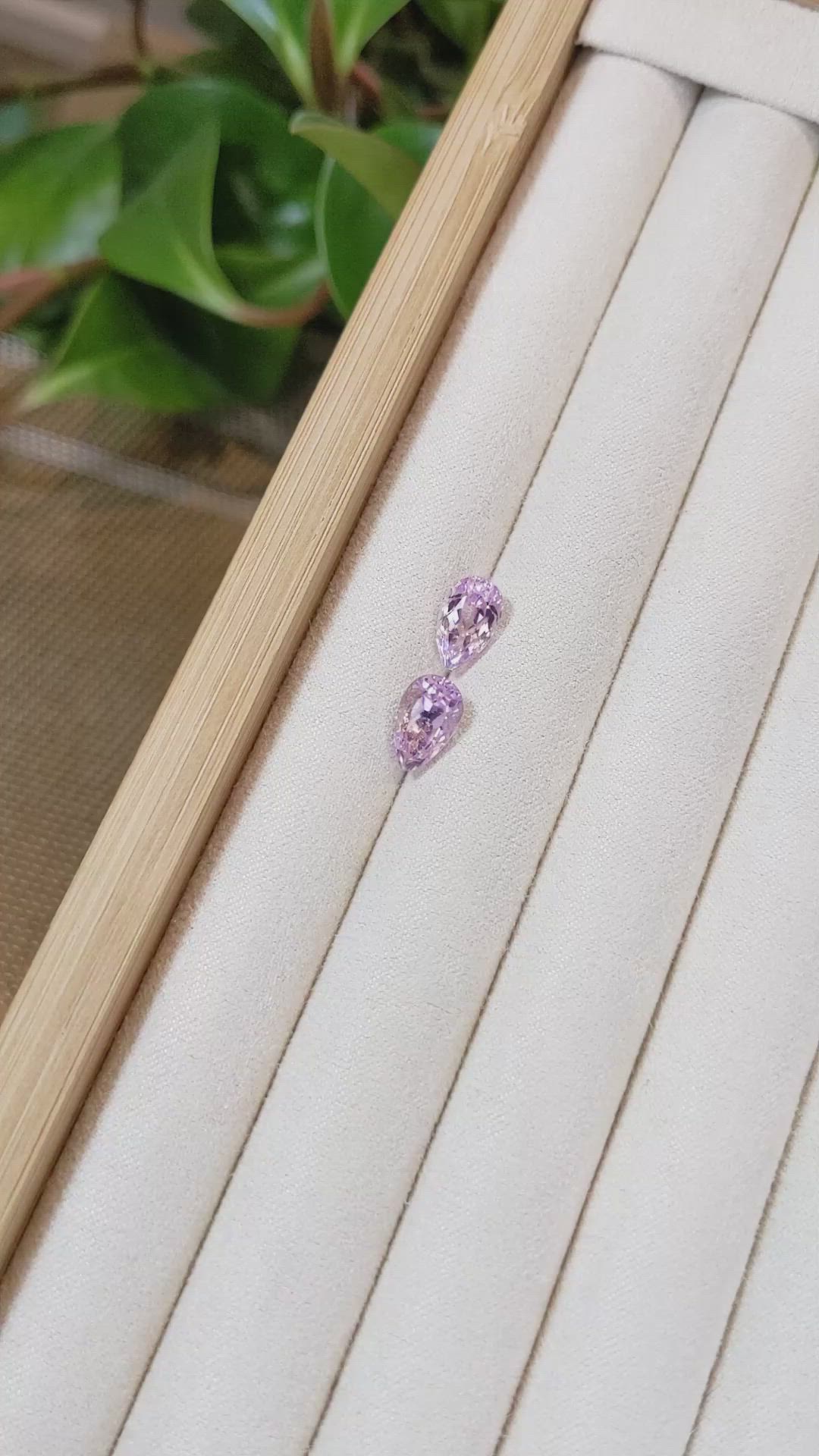 5.20&nbsp;Ct.Tw.Total Carat Weight Kunzite Pair from Afghanistan Size Video