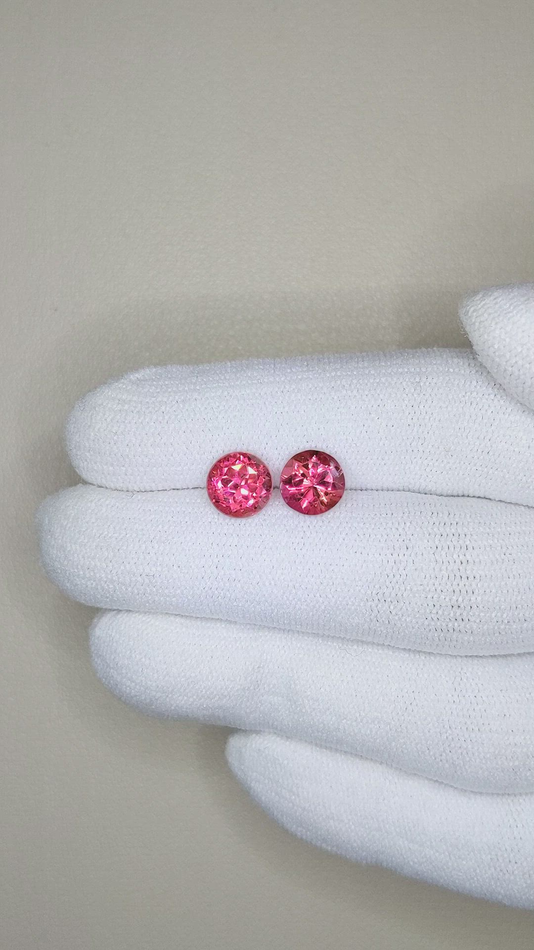 2.71&nbsp;Ct.Tw.Total Carat Weight Tourmaline Pair from Mozambique Size Video