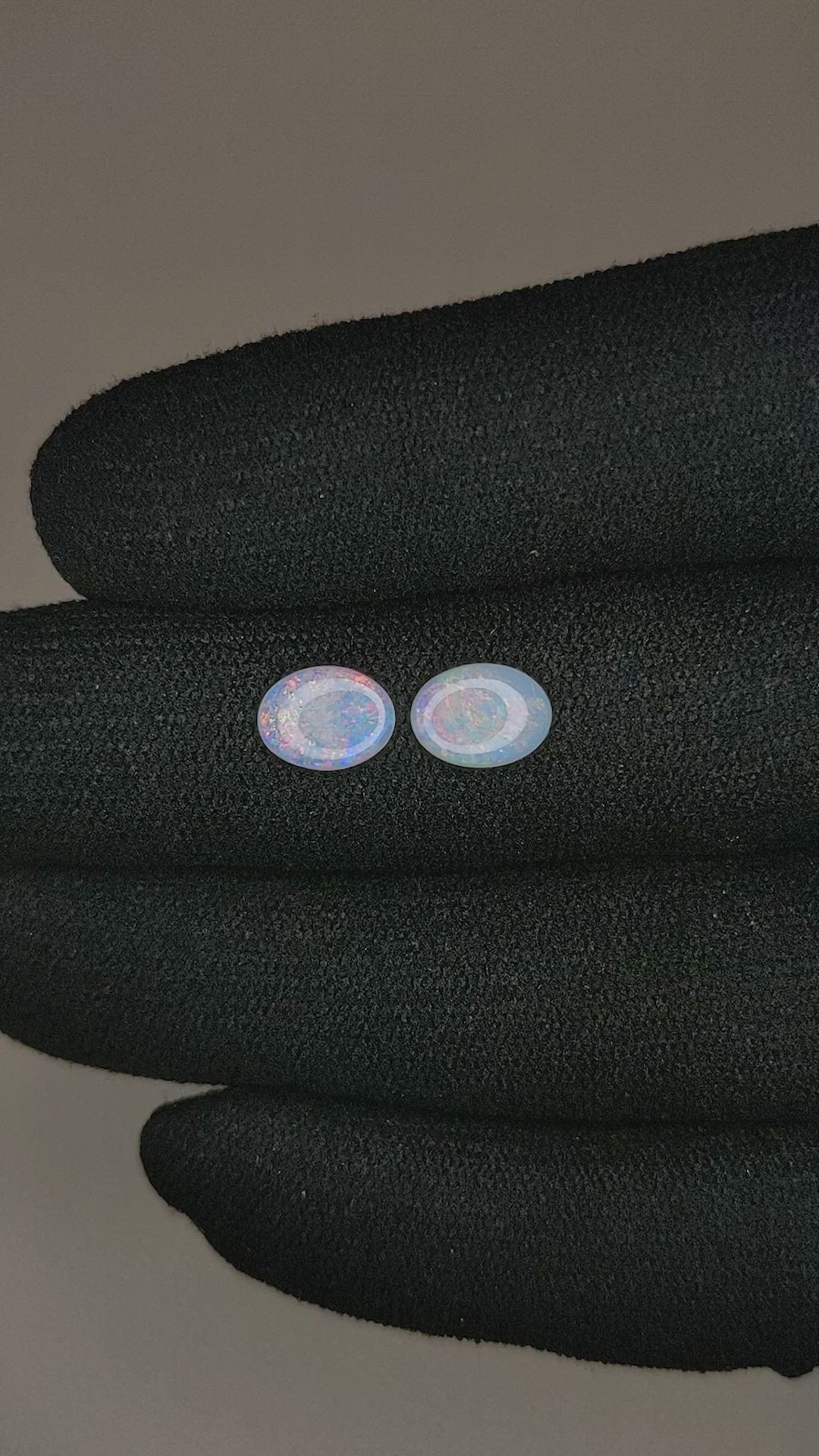 0.89&nbsp;Ct.Tw.Total Carat Weight Cabochon Opal Pair from Australia Size Video