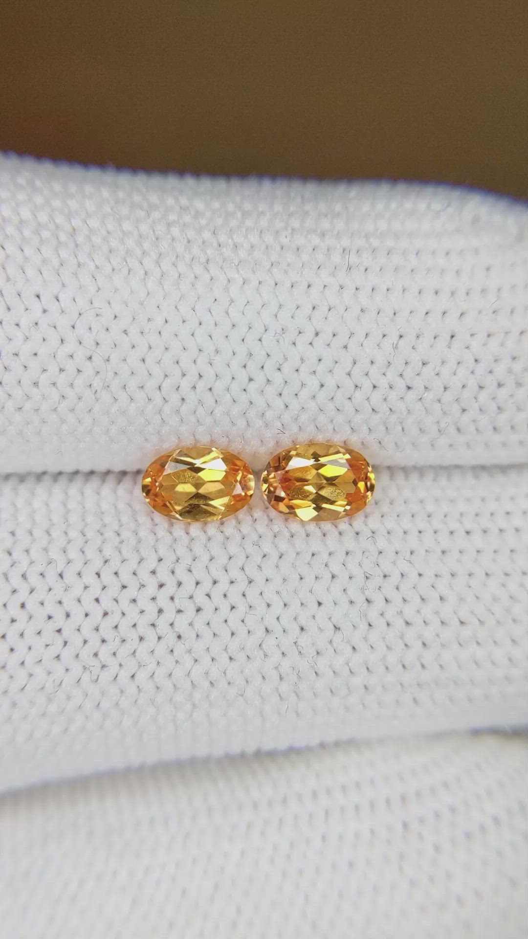 1.28&nbsp;Ct.Tw.Total Carat Weight Spessartite Garnet Pair from Ceylon (Sri Lanka) Size Video