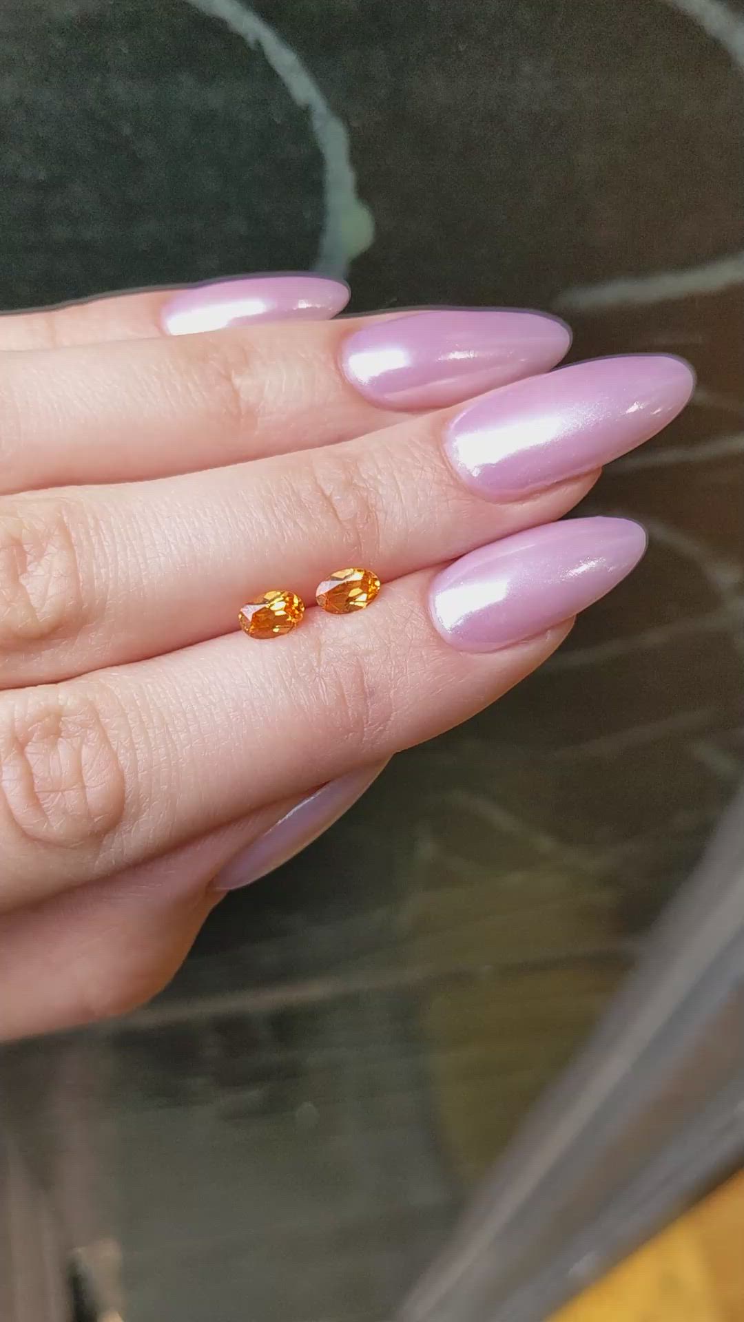 1.28&nbsp;Ct.Tw.Total Carat Weight Spessartite Garnet Pair from Ceylon (Sri Lanka) Size Video