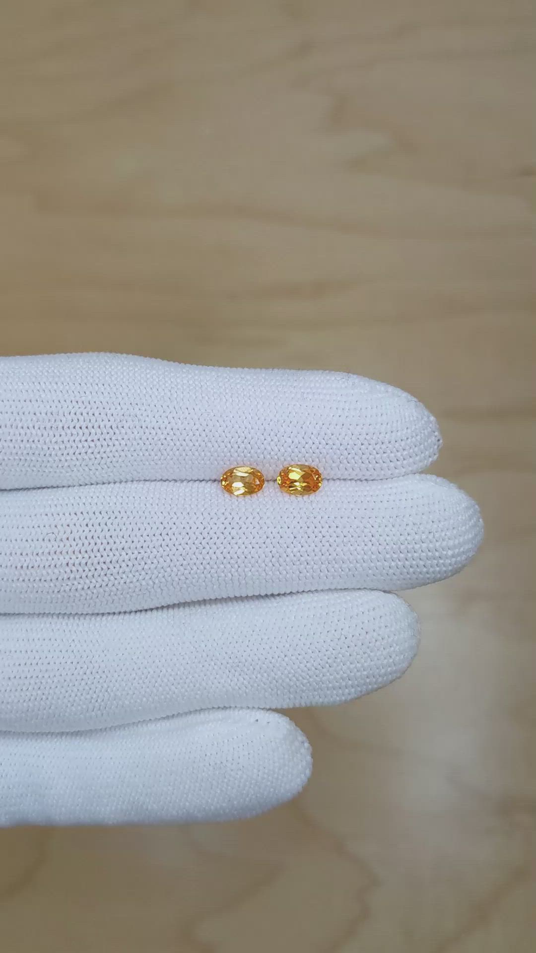 1.28&nbsp;Ct.Tw.Total Carat Weight Spessartite Garnet Pair from Ceylon (Sri Lanka) Size Video