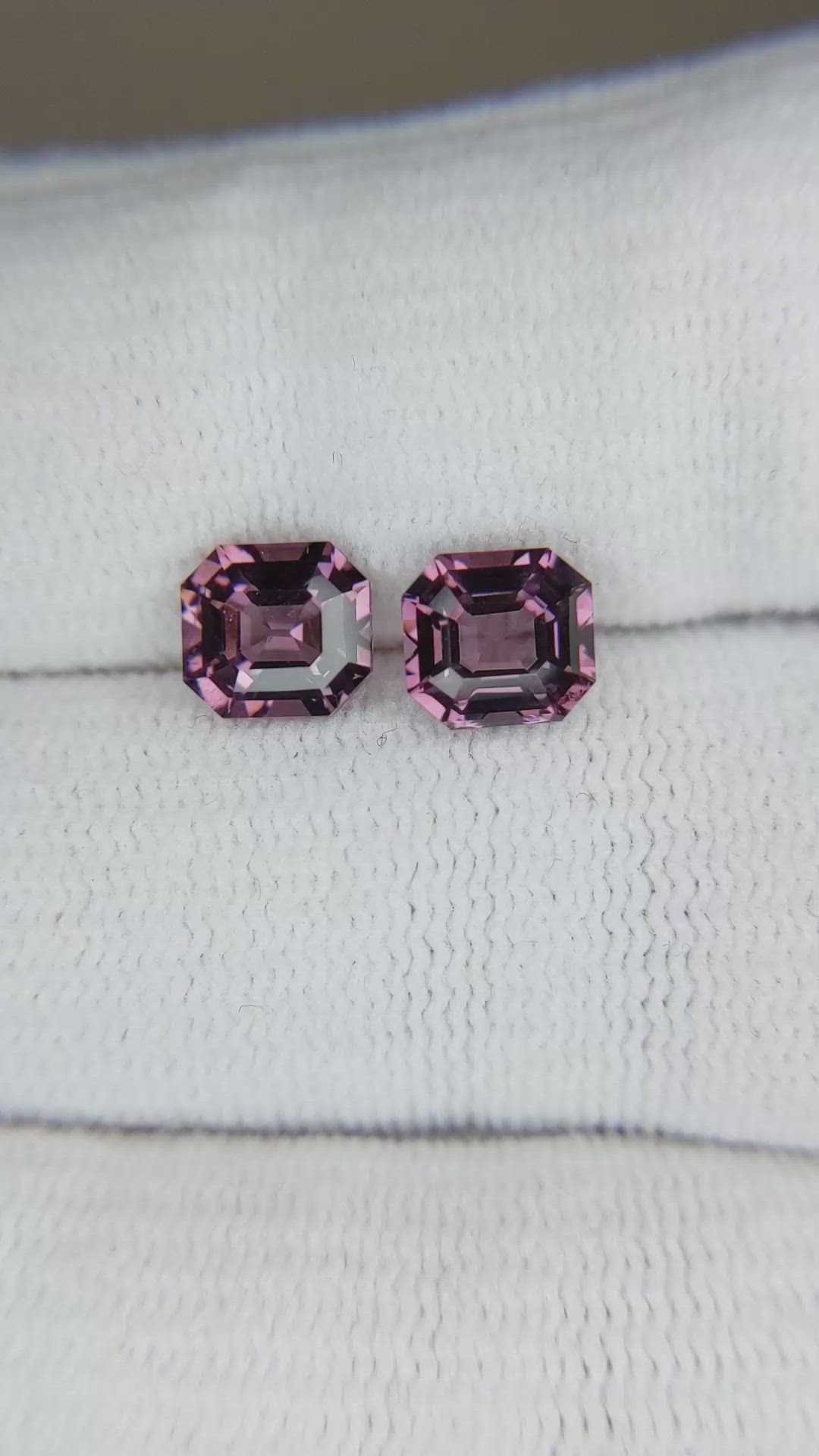 2.89&nbsp;Ct.Tw.Total Carat Weight Spinel Pair from Burma (Myanmar) Size Video