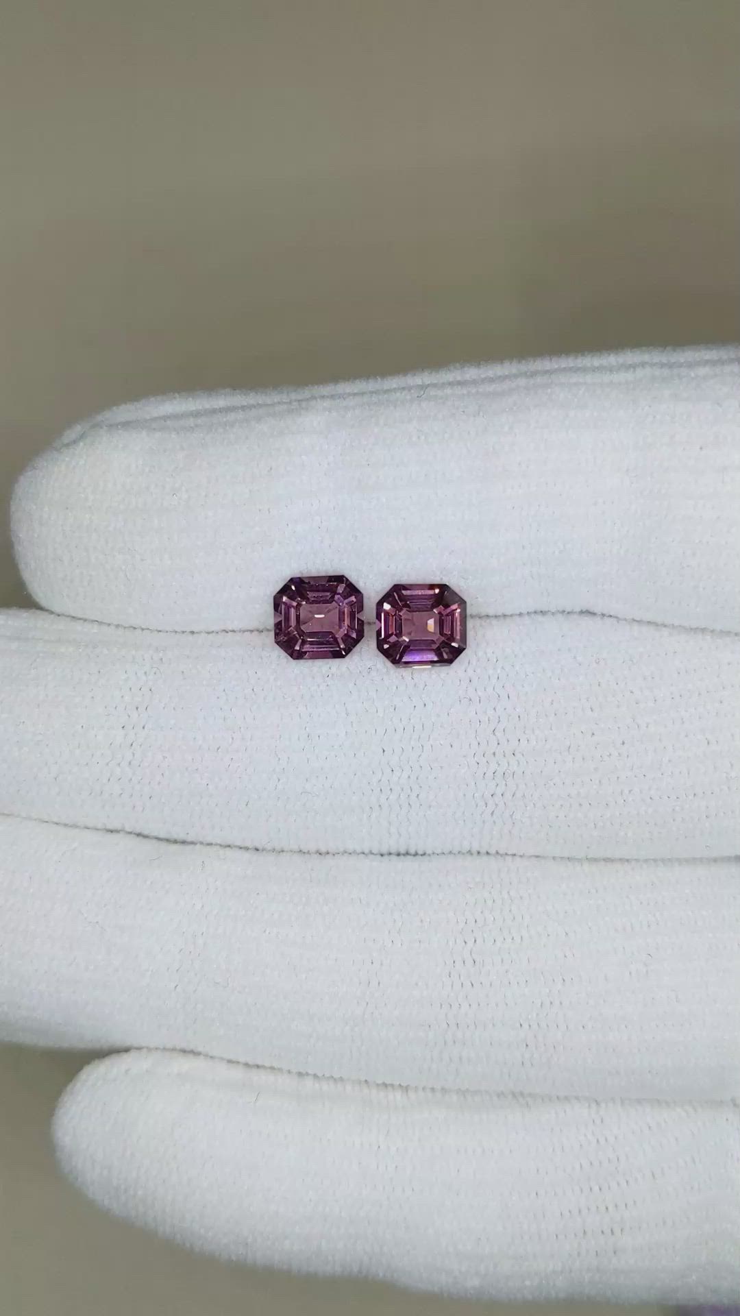2.89&nbsp;Ct.Tw.Total Carat Weight Spinel Pair from Burma (Myanmar) Size Video