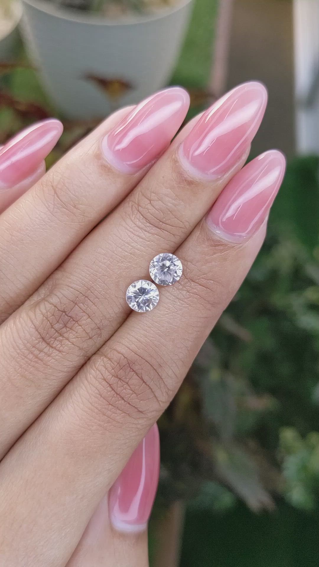 2.26&nbsp;Ct.Tw.Total Carat Weight Zircon Pair from Ceylon (Sri Lanka) Size Video