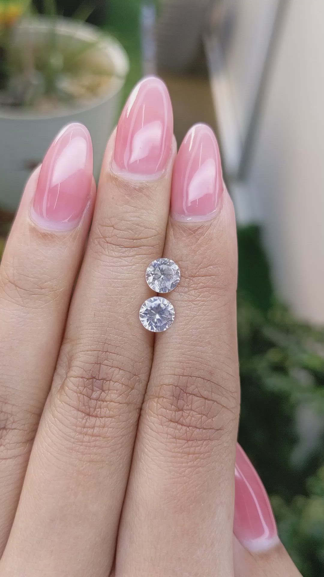 2.28&nbsp;Ct.Tw.Total Carat Weight Zircon Pair from Ceylon (Sri Lanka) Size Video