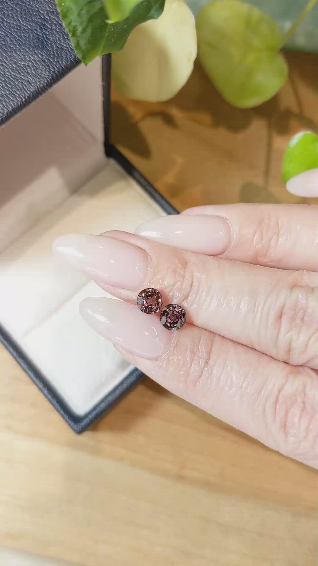 1.77&nbsp;Ct.Tw.Total Carat Weight Garnet Pair from Tanzania Size Video