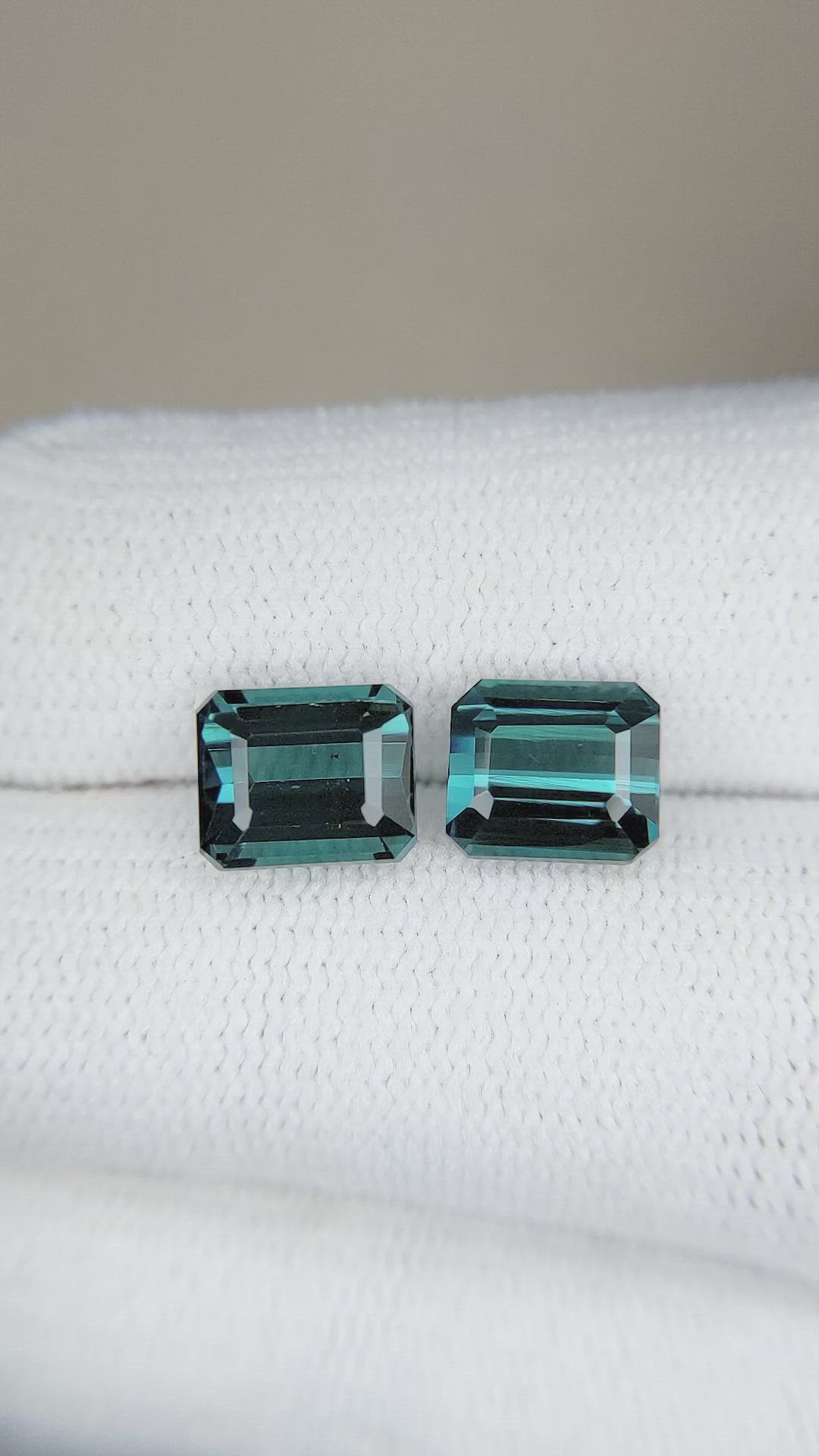 4.00&nbsp;Ct.Tw.Total Carat Weight Tourmaline Pair from Mozambique Size Video