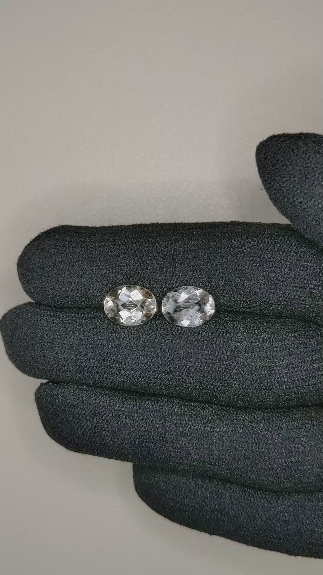 3.40&nbsp;Ct.Tw.Total Carat Weight Goshenite Pair from Pakistan Size Video