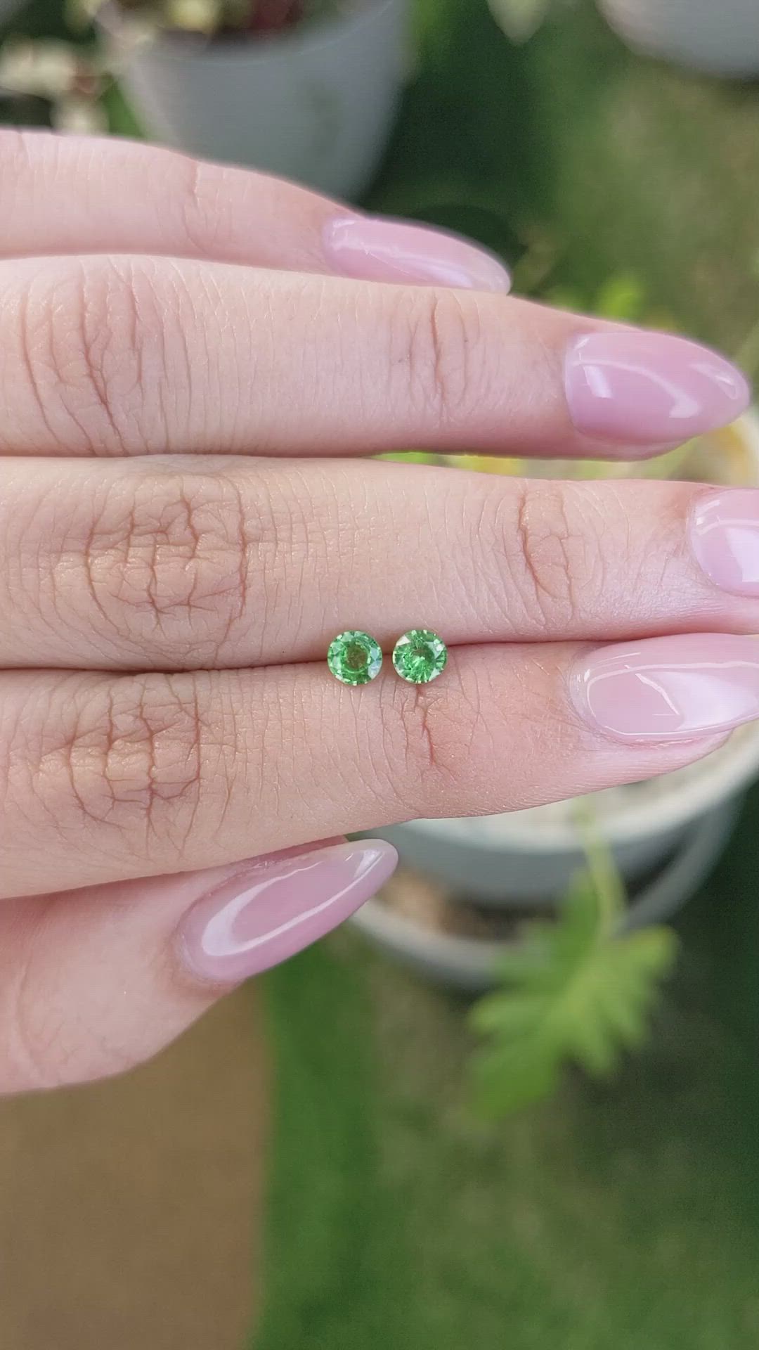 0.56&nbsp;Ct.Tw.Total Carat Weight Tsavorite Garnet Pair from Madagascar Size Video