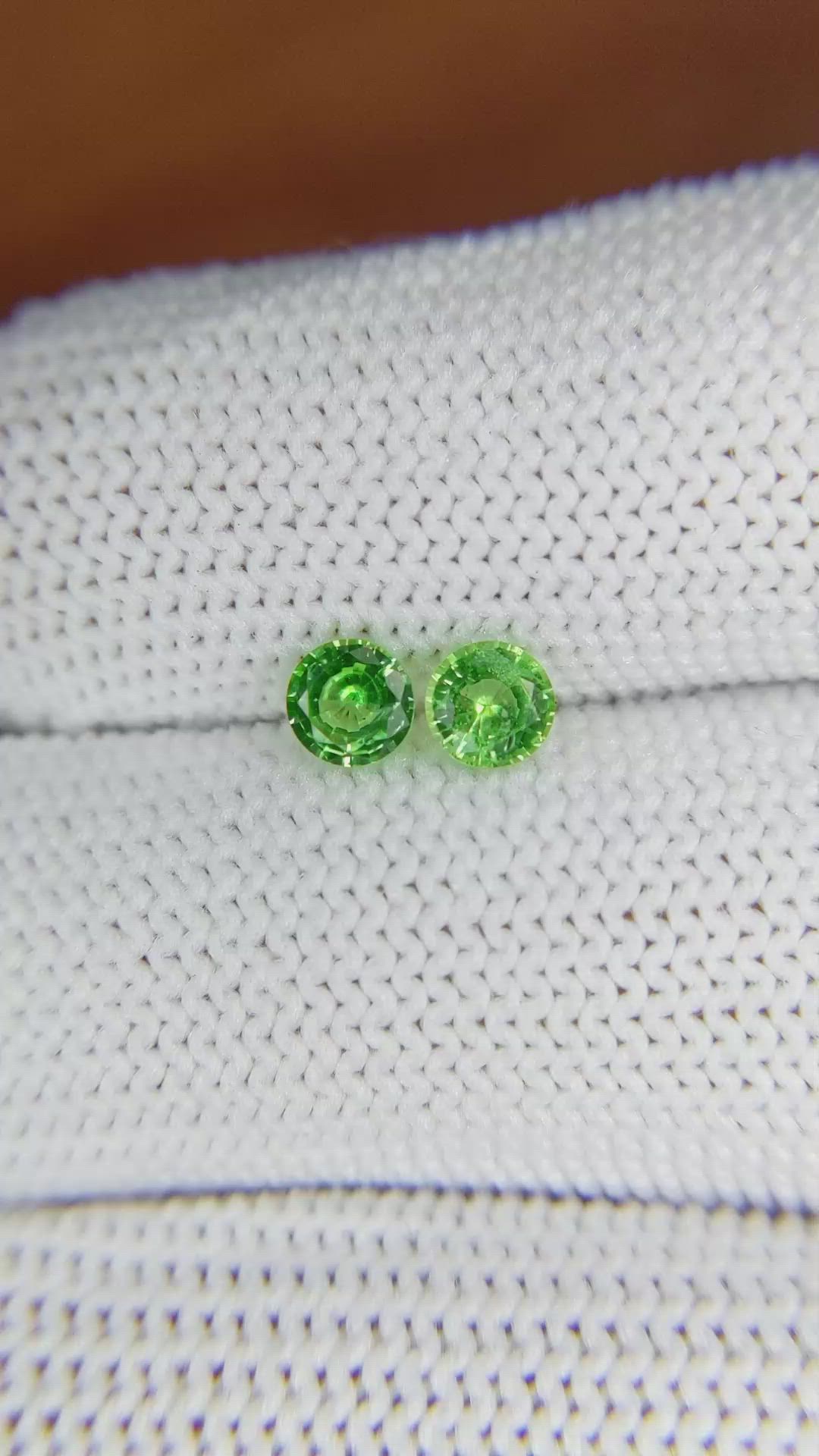 0.61&nbsp;Ct.Tw.Total Carat Weight Tsavorite Garnet Pair from Madagascar Size Video