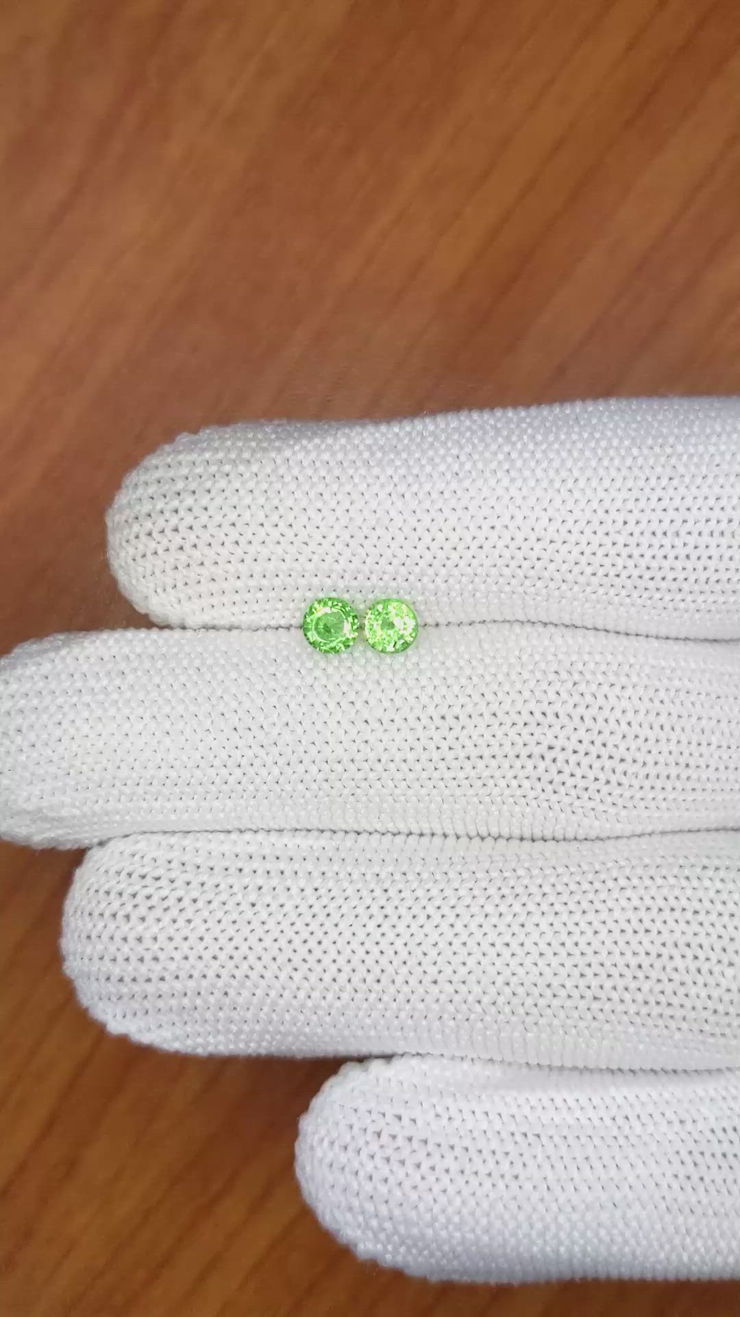 0.61&nbsp;Ct.Tw.Total Carat Weight Tsavorite Garnet Pair from Madagascar Size Video