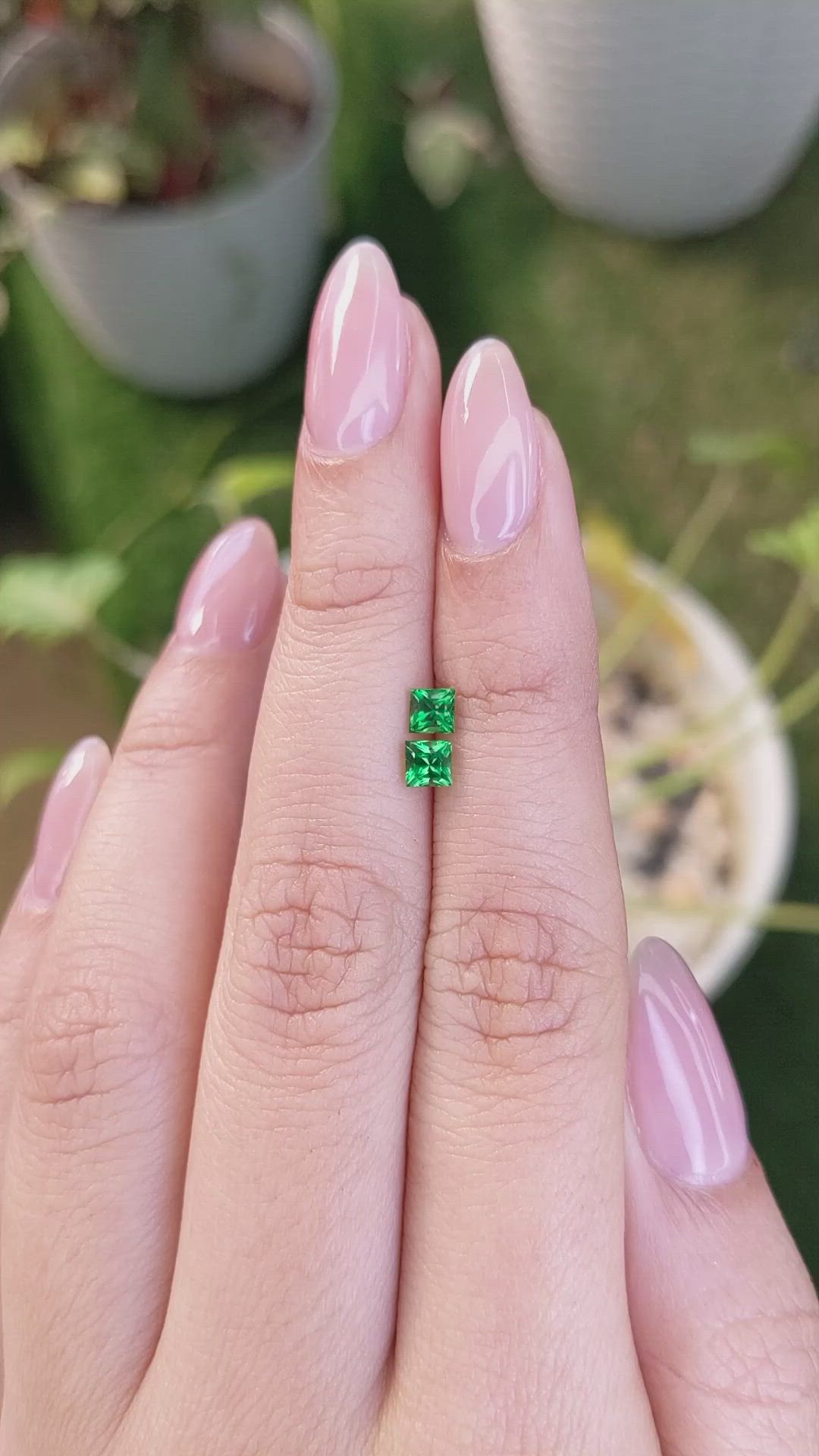 0.75&nbsp;Ct.Tw.Total Carat Weight Tsavorite Garnet Pair from Madagascar Size Video