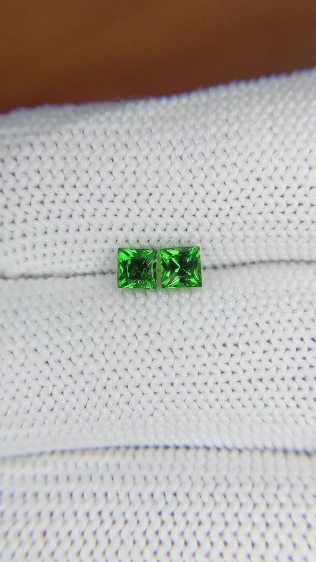 0.75&nbsp;Ct.Tw.Total Carat Weight Tsavorite Garnet Pair from Madagascar Size Video