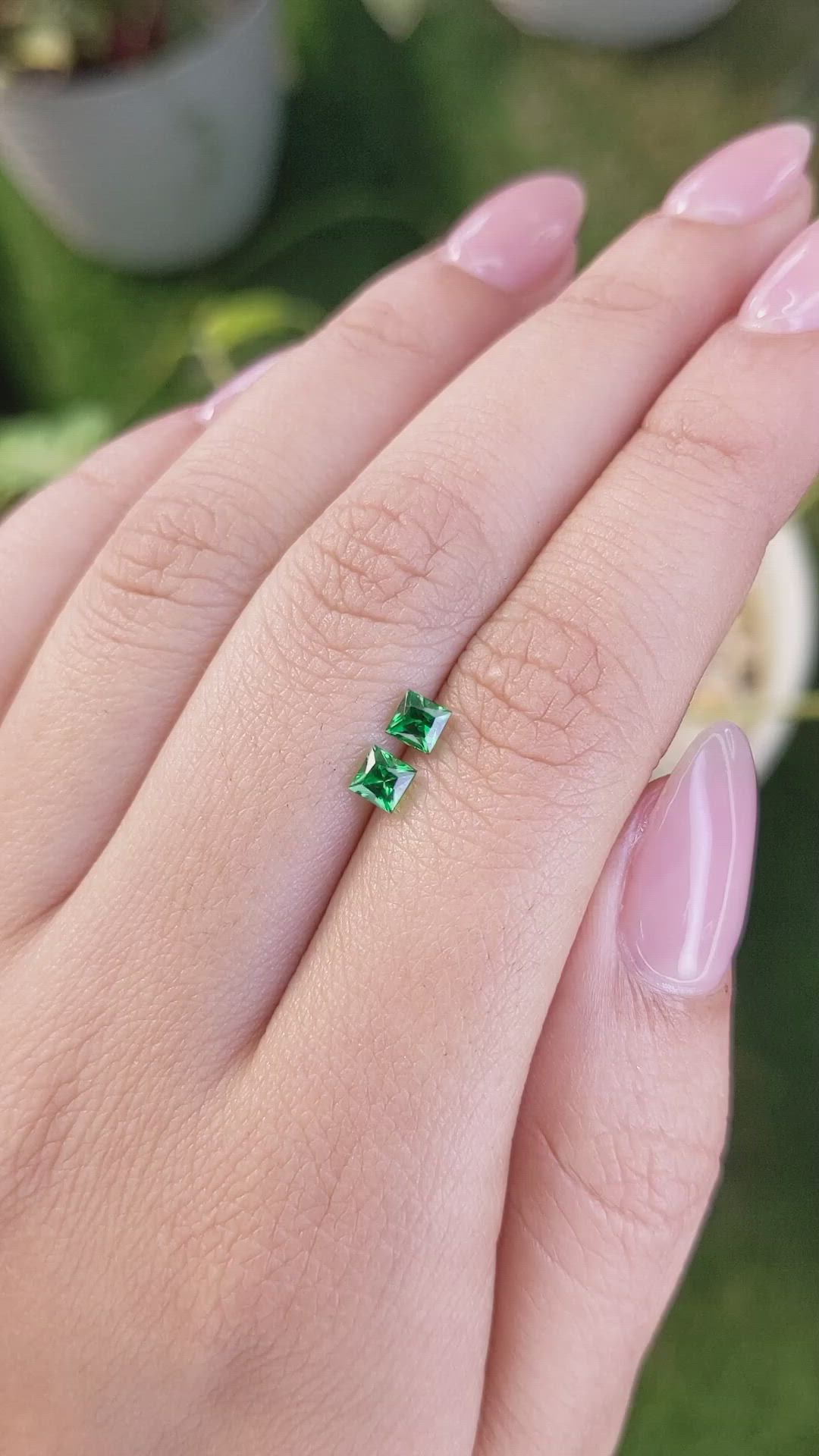 0.75&nbsp;Ct.Tw.Total Carat Weight Tsavorite Garnet Pair from Madagascar Size Video