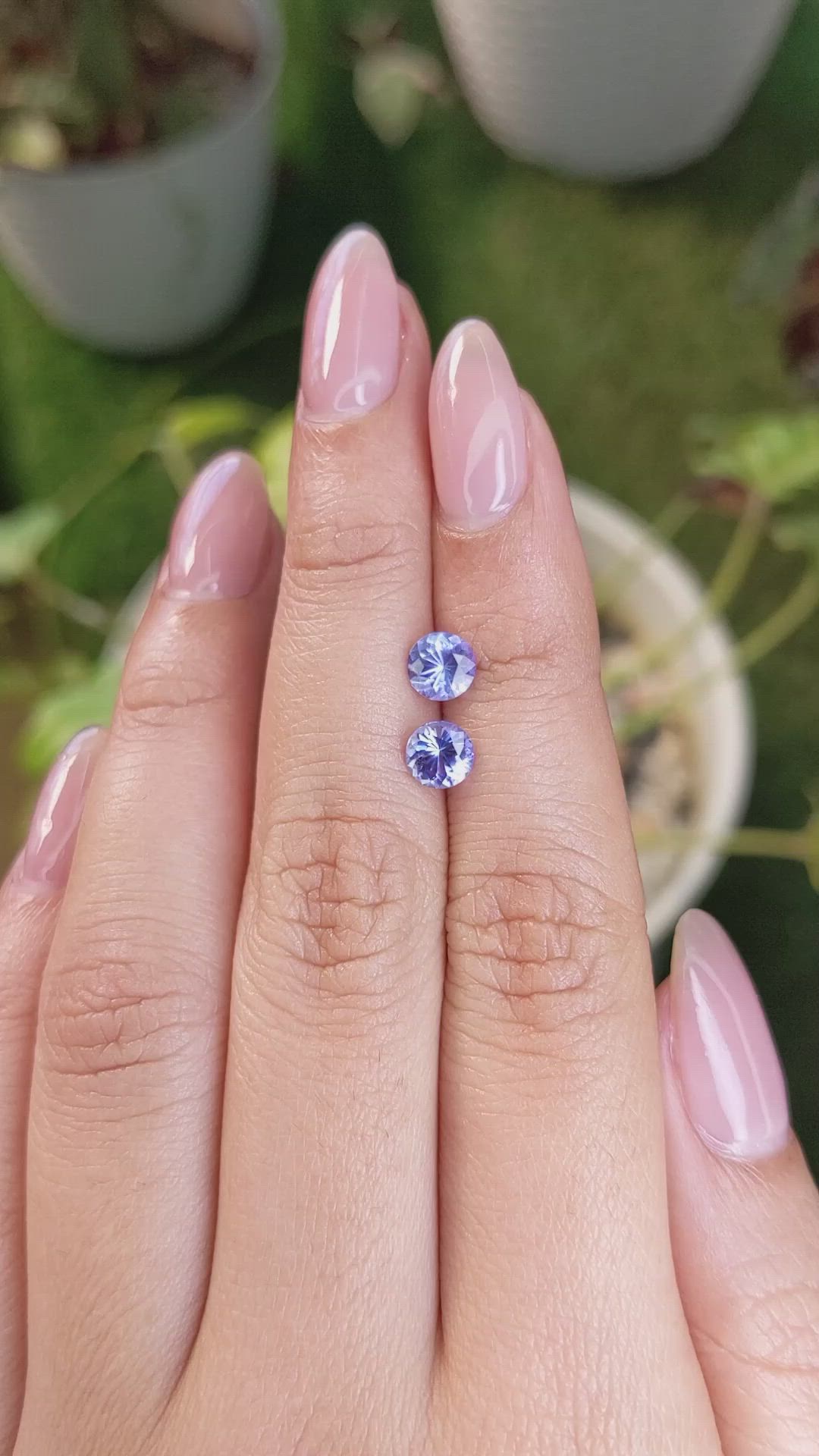 1.12&nbsp;Ct.Tw.Total Carat Weight Tanzanite Pair from Tanzania Size Video