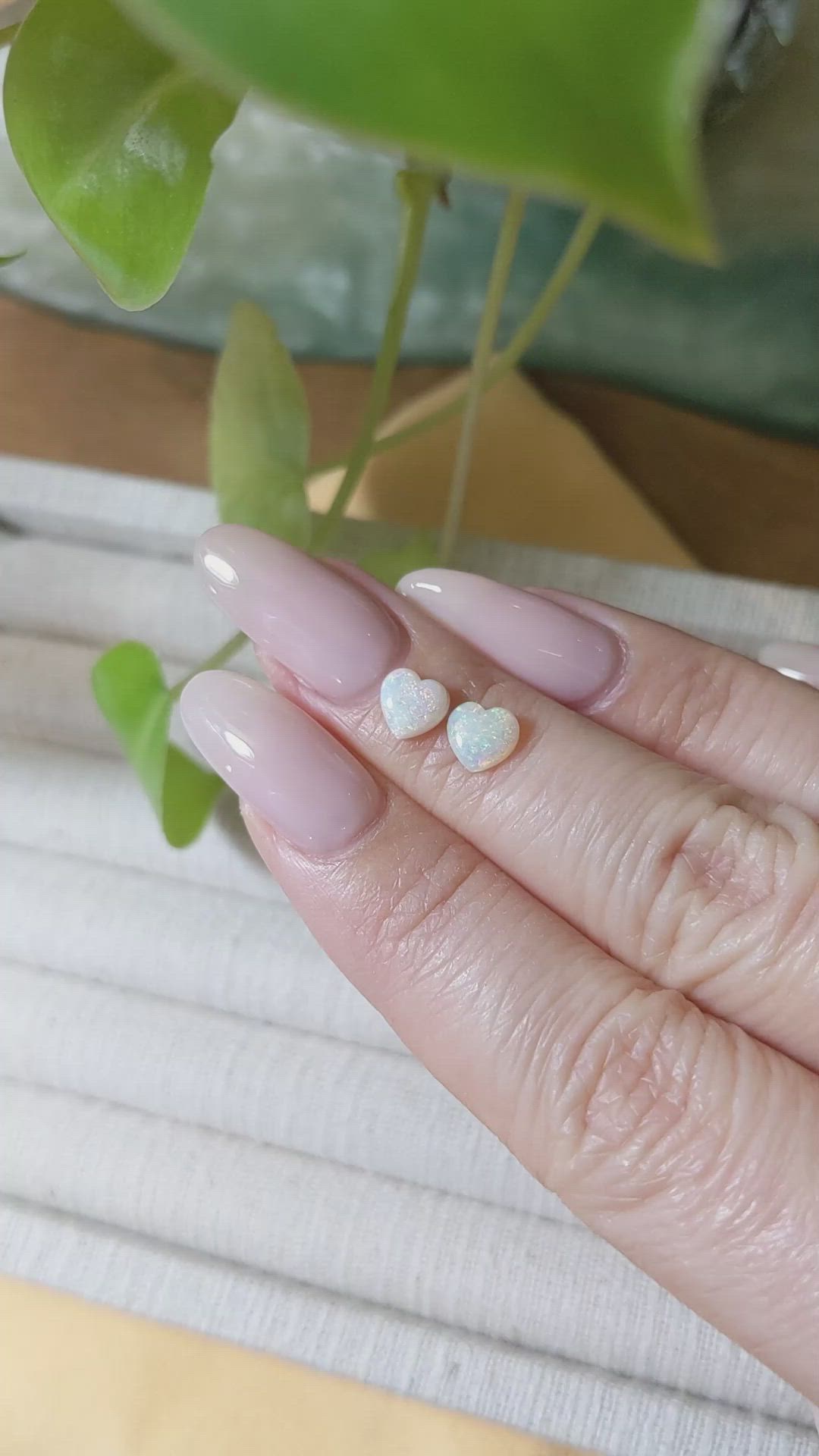 0.97&nbsp;Ct.Tw.Total Carat Weight Cabochon Opal Pair from Australia Size Video