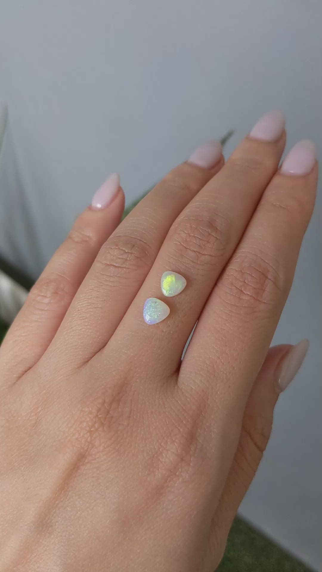 1.09&nbsp;Ct.Tw.Total Carat Weight Cabochon Opal Pair from Australia Size Video