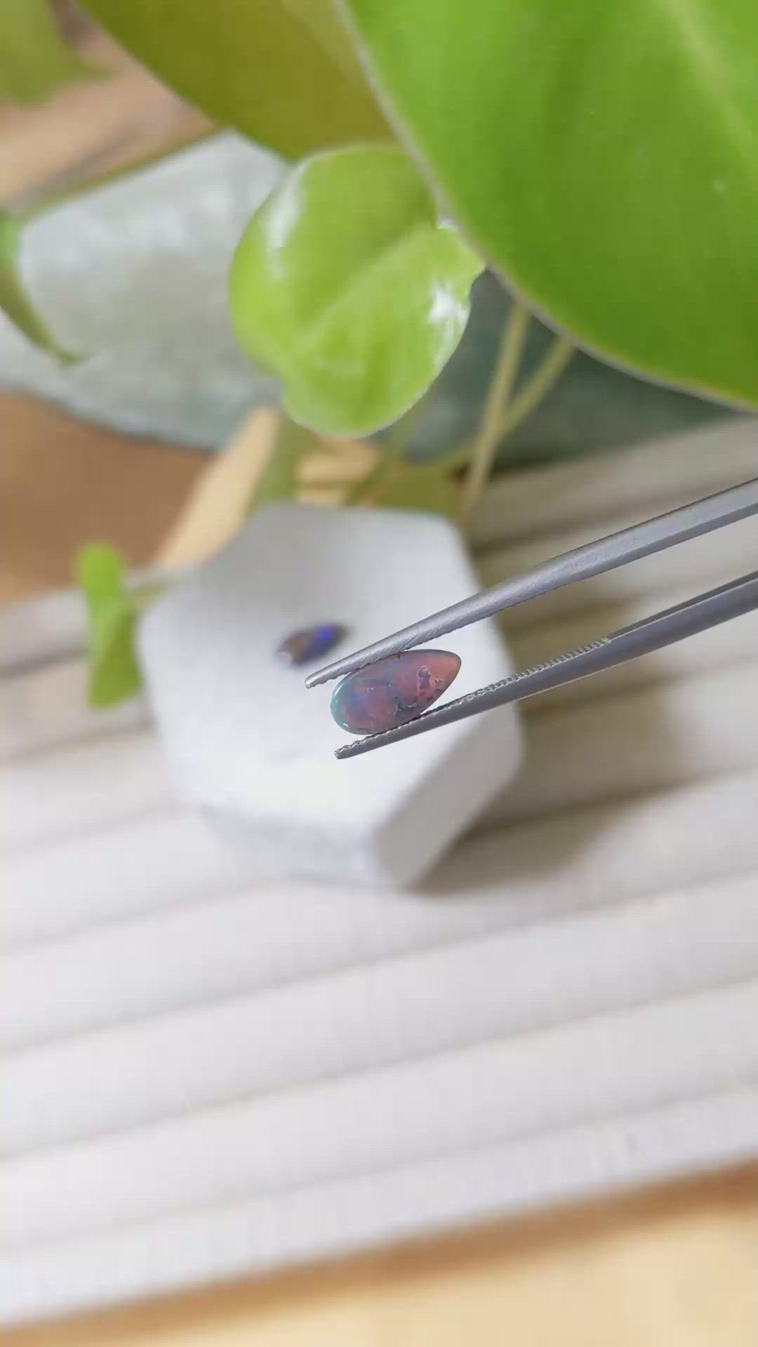 1.15&nbsp;Ct.Tw.Total Carat Weight Cabochon Opal Pair from Australia Size Video