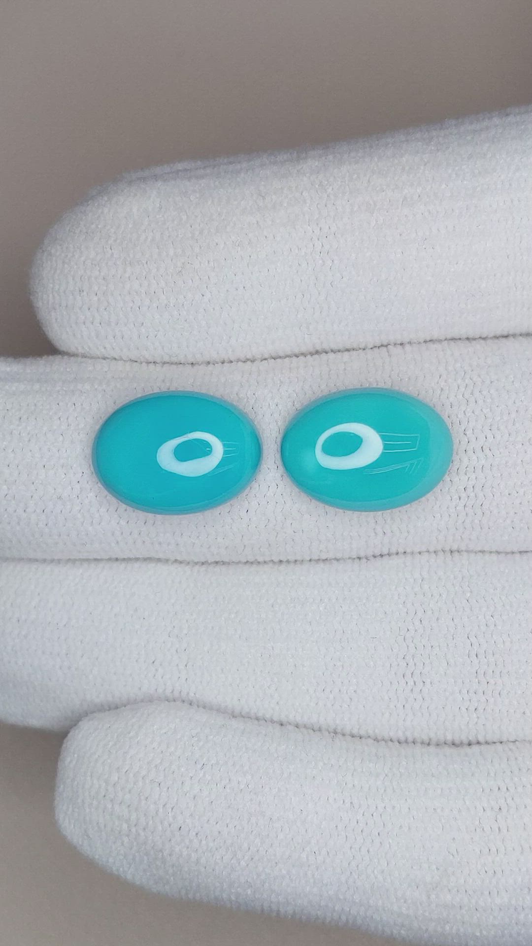 10.90&nbsp;Ct.Tw.Total Carat Weight Cabochon Turquoise Pair from USA Size Video