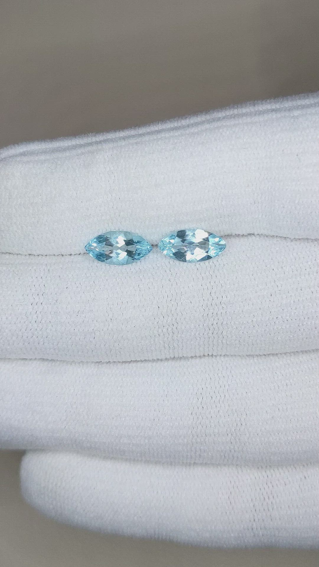 1.71&nbsp;Ct.Tw.Total Carat Weight Aquamarine Pair from Brazil Size Video