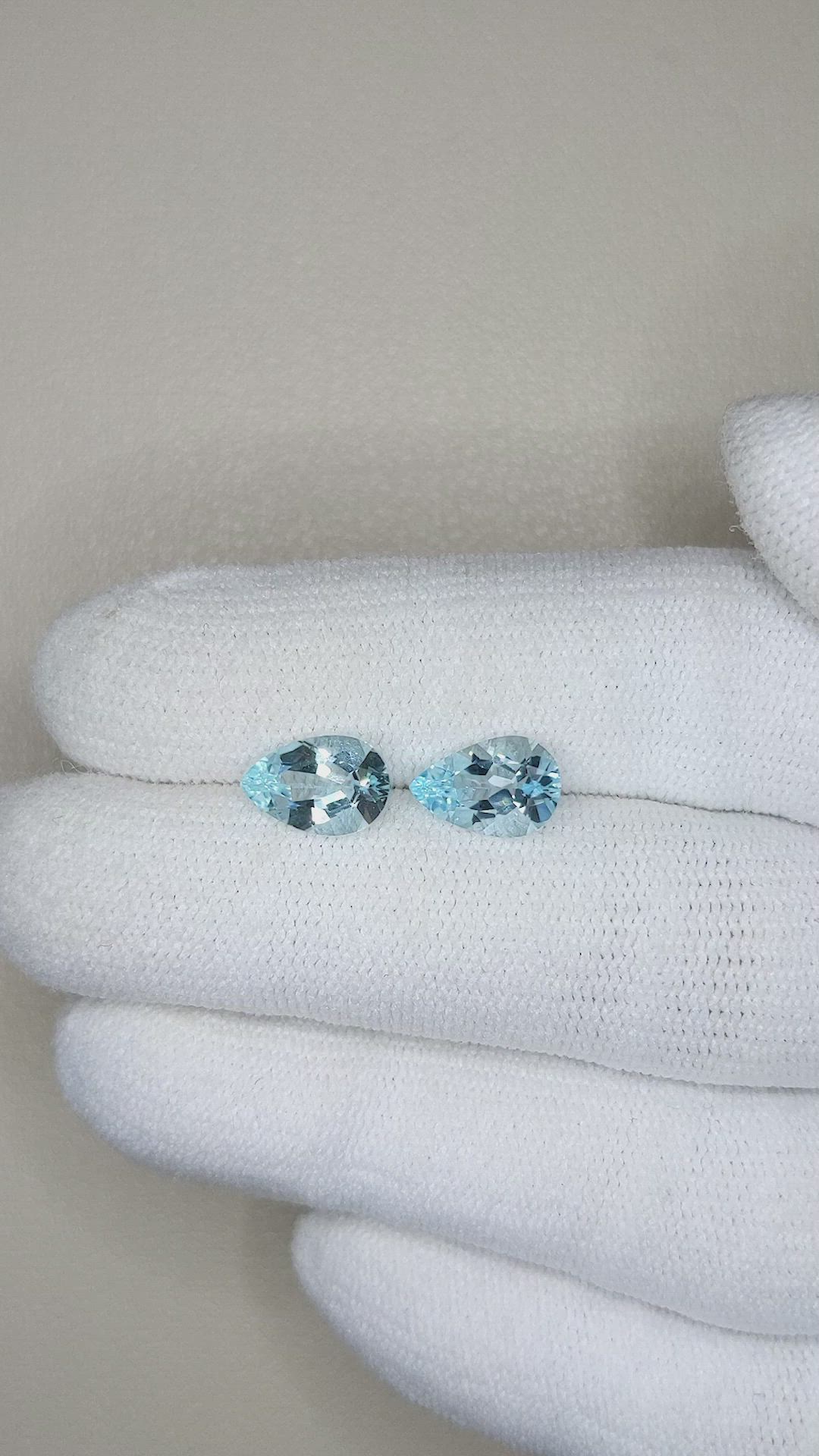 2.26&nbsp;Ct.Tw.Total Carat Weight Aquamarine Pair from Brazil Size Video