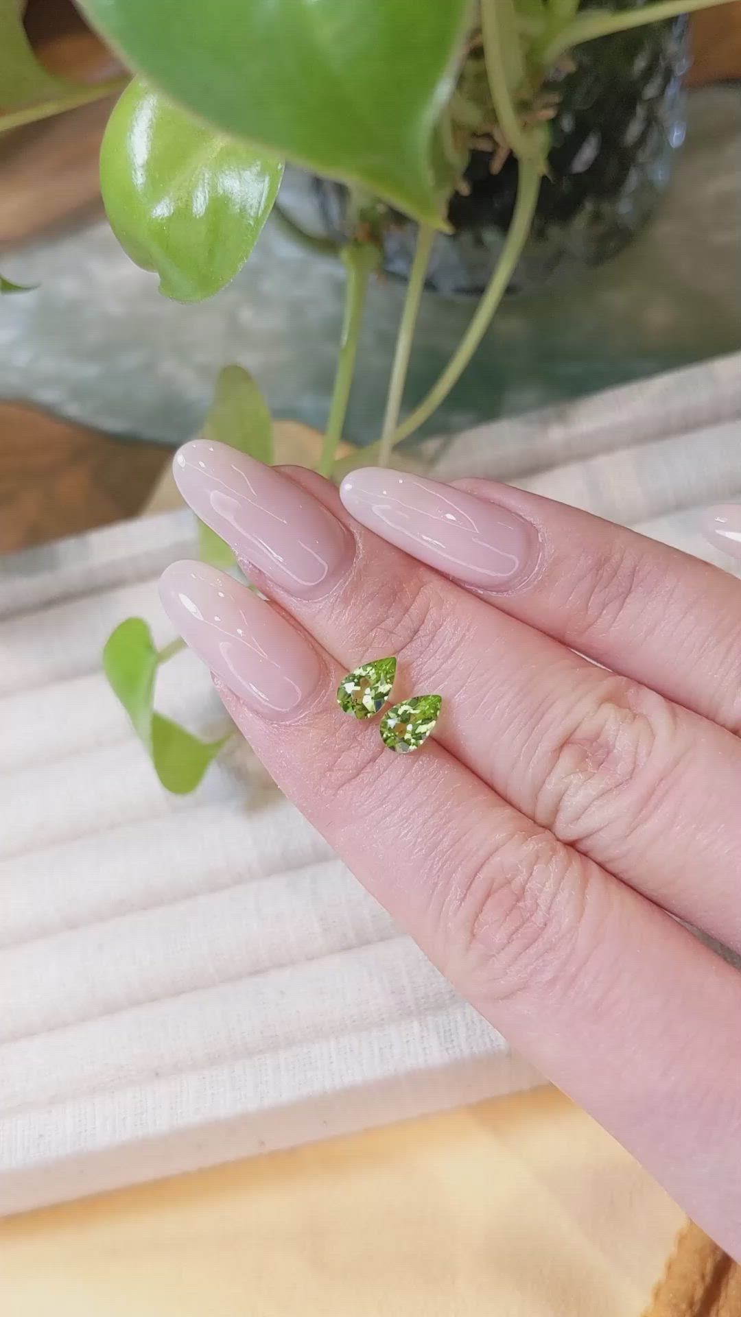 2.50&nbsp;Ct.Tw.Total Carat Weight Yellowish Green Peridot Pair from Burma (Myanmar) Size Video