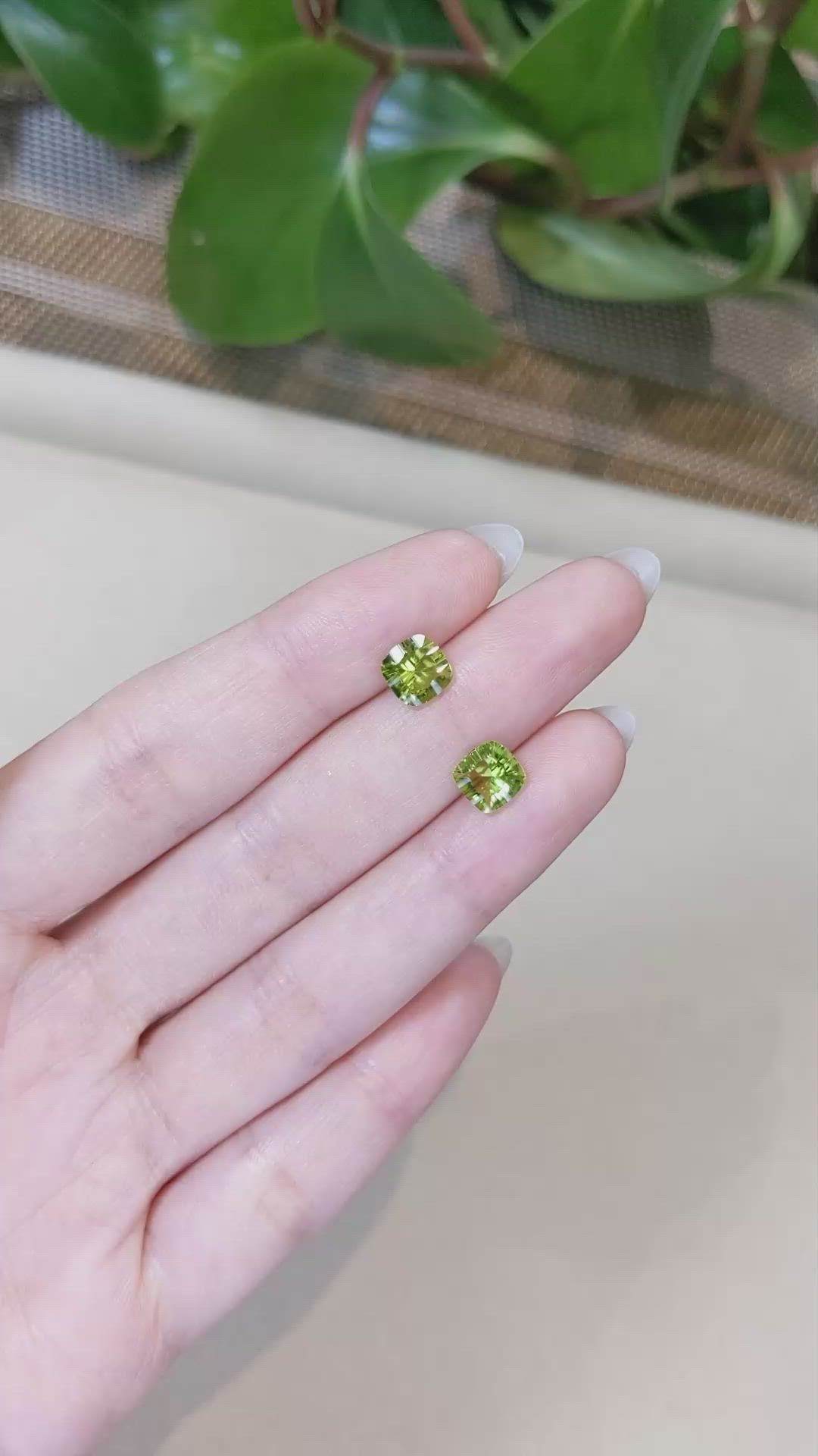 2.50&nbsp;Ct.Tw.Total Carat Weight Yellowish Green Peridot Pair from Burma (Myanmar) Size Video