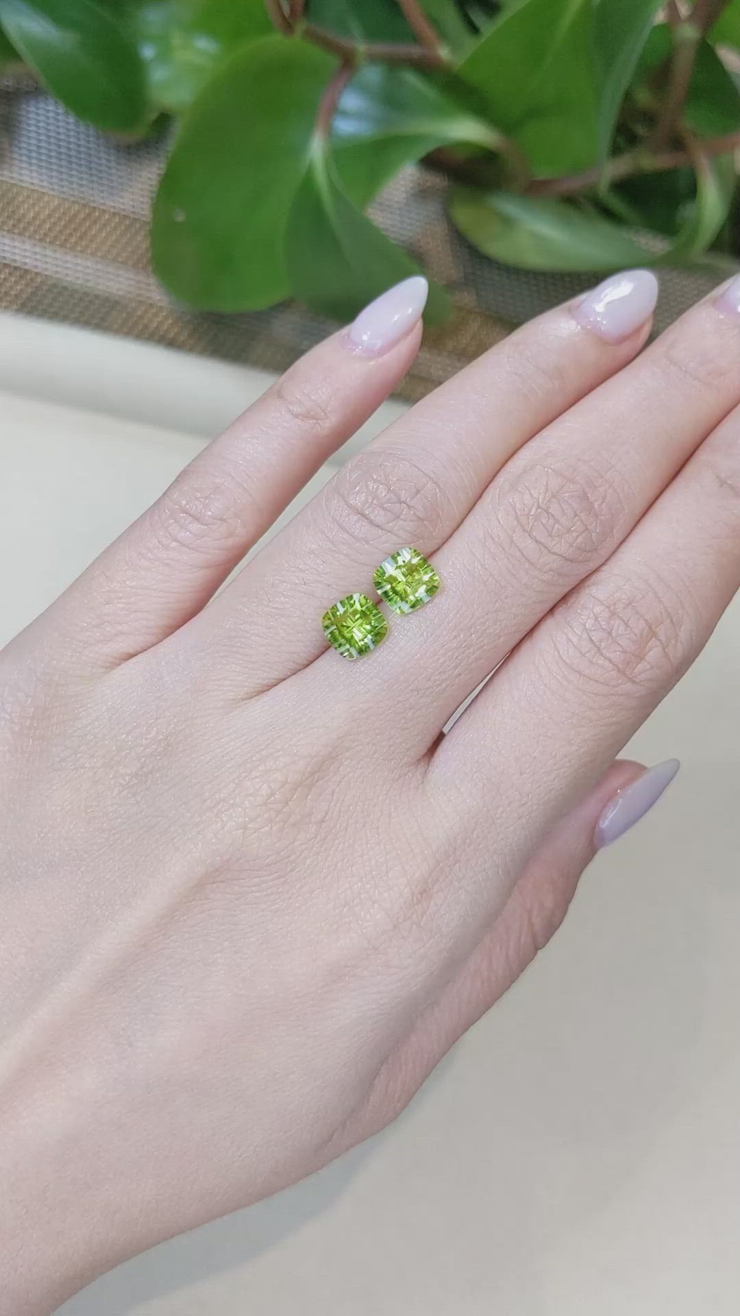 2.50&nbsp;Ct.Tw.Total Carat Weight Yellowish Green Peridot Pair from Burma (Myanmar) Size Video