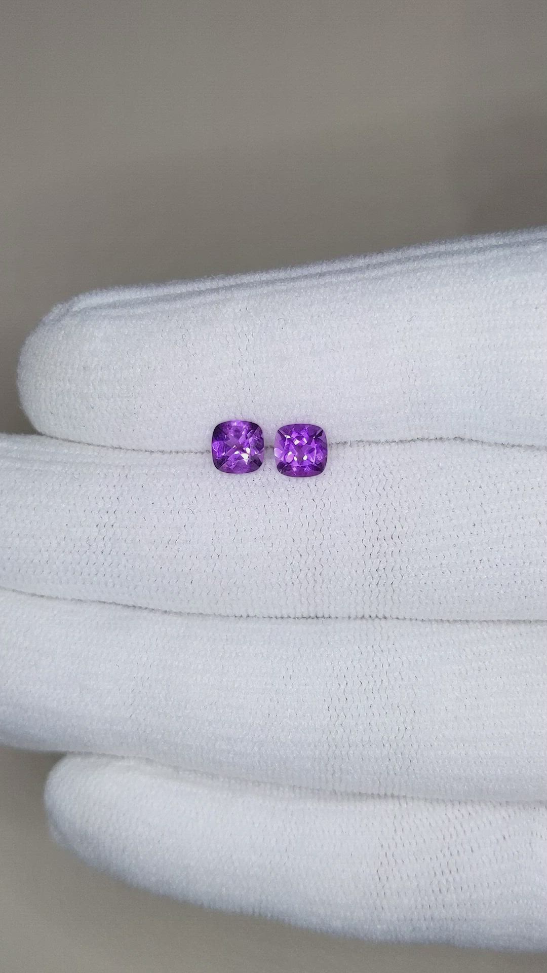 0.97&nbsp;Ct.Tw.Total Carat Weight Amethyst Pair from Brazil Size Video