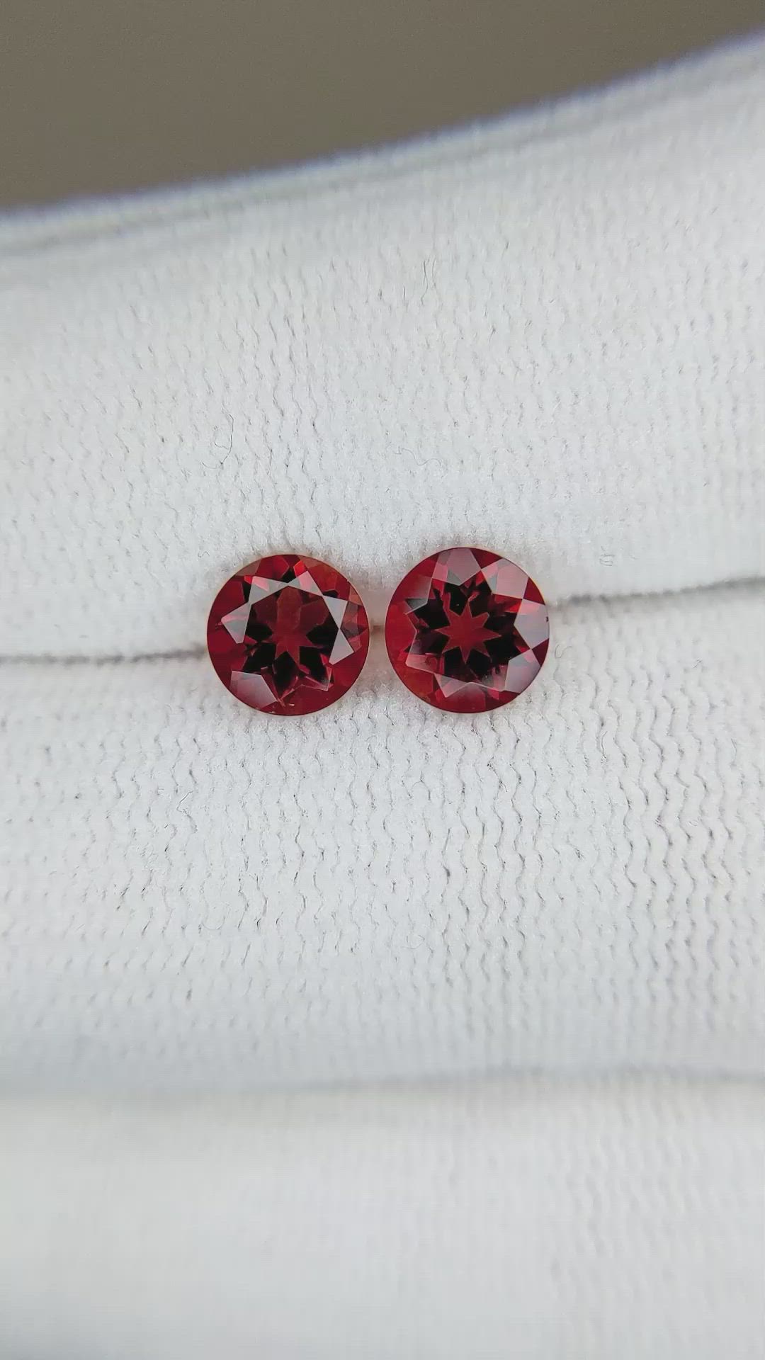 1.56 Ct.Tw.Total Carat Weight Garnet Pair from Mozambique Size Video