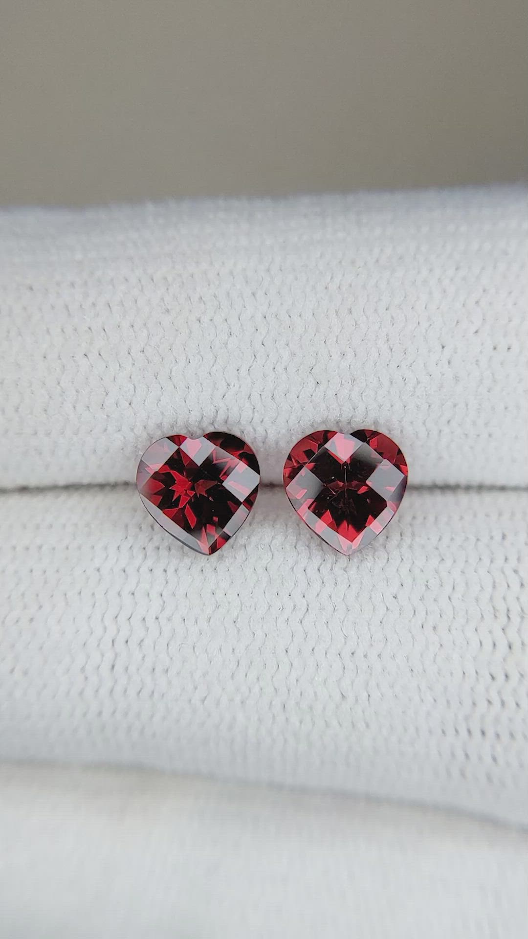 2.09&nbsp;Ct.Tw.Total Carat Weight Red Garnet Pair from Mozambique Size Video
