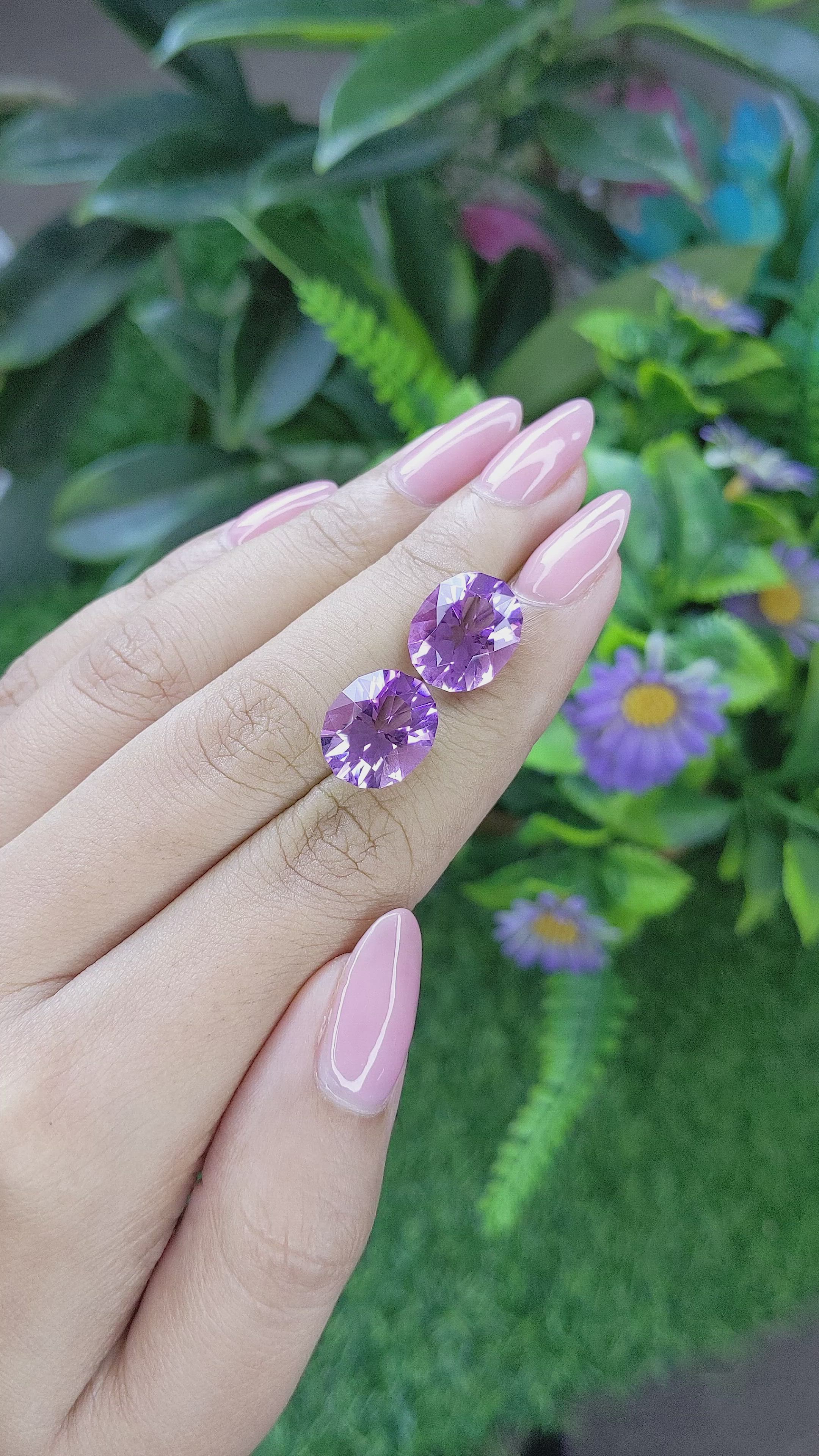 9.90&nbsp;Ct.Tw.Total Carat Weight Amethyst Pair from Brazil Size Video