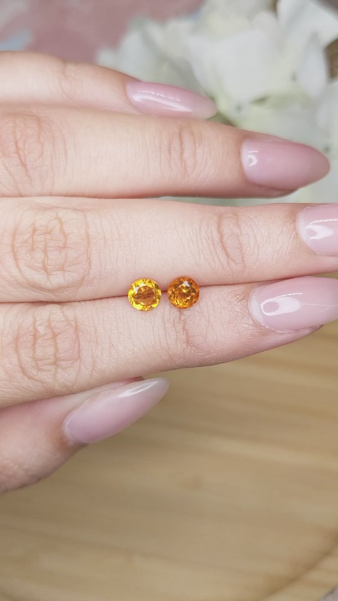 0.87&nbsp;Ct.Tw.Total Carat Weight Citrine Pair from Ceylon (Sri Lanka) Size Video