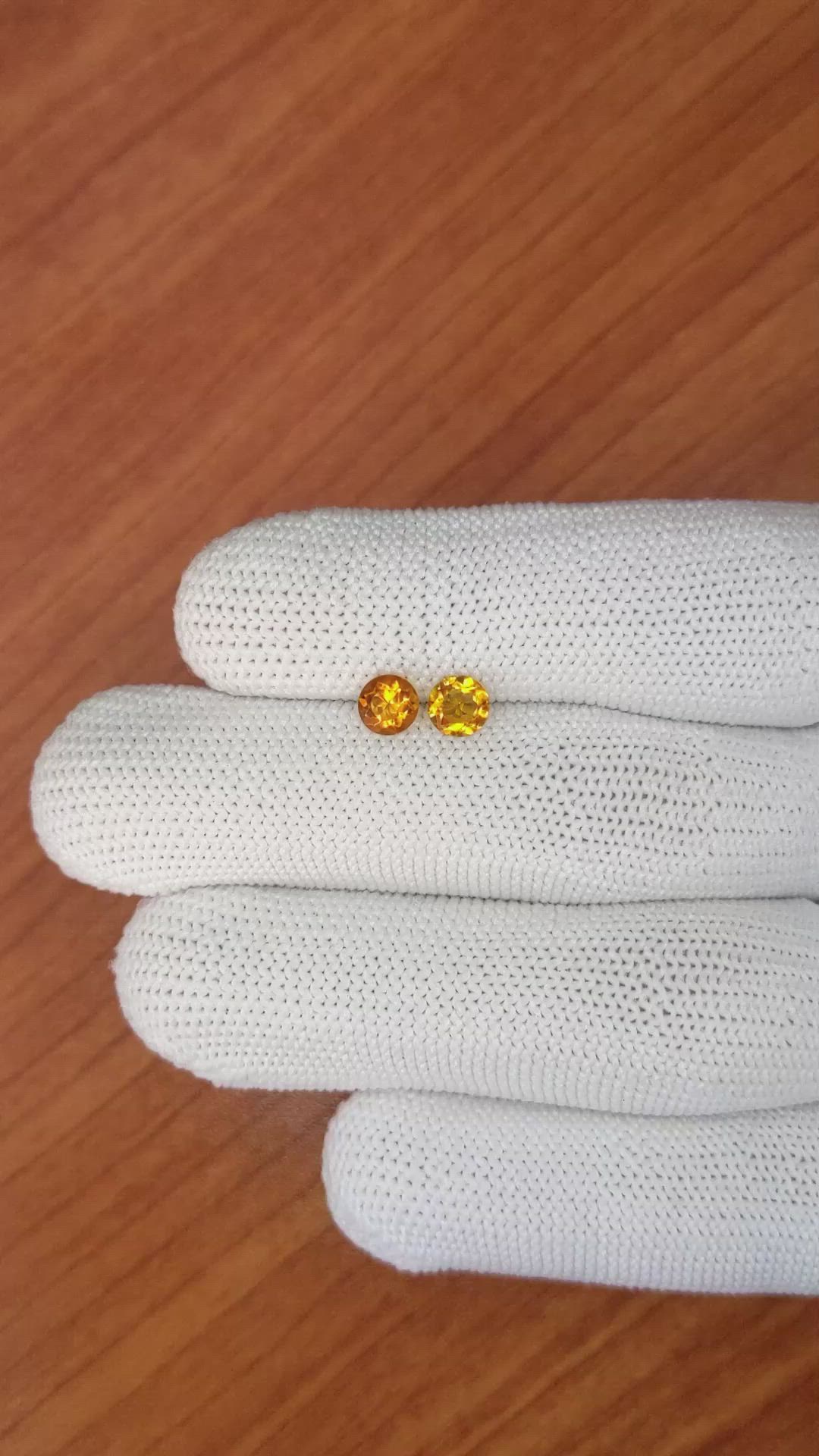 0.87&nbsp;Ct.Tw.Total Carat Weight Citrine Pair from Ceylon (Sri Lanka) Size Video