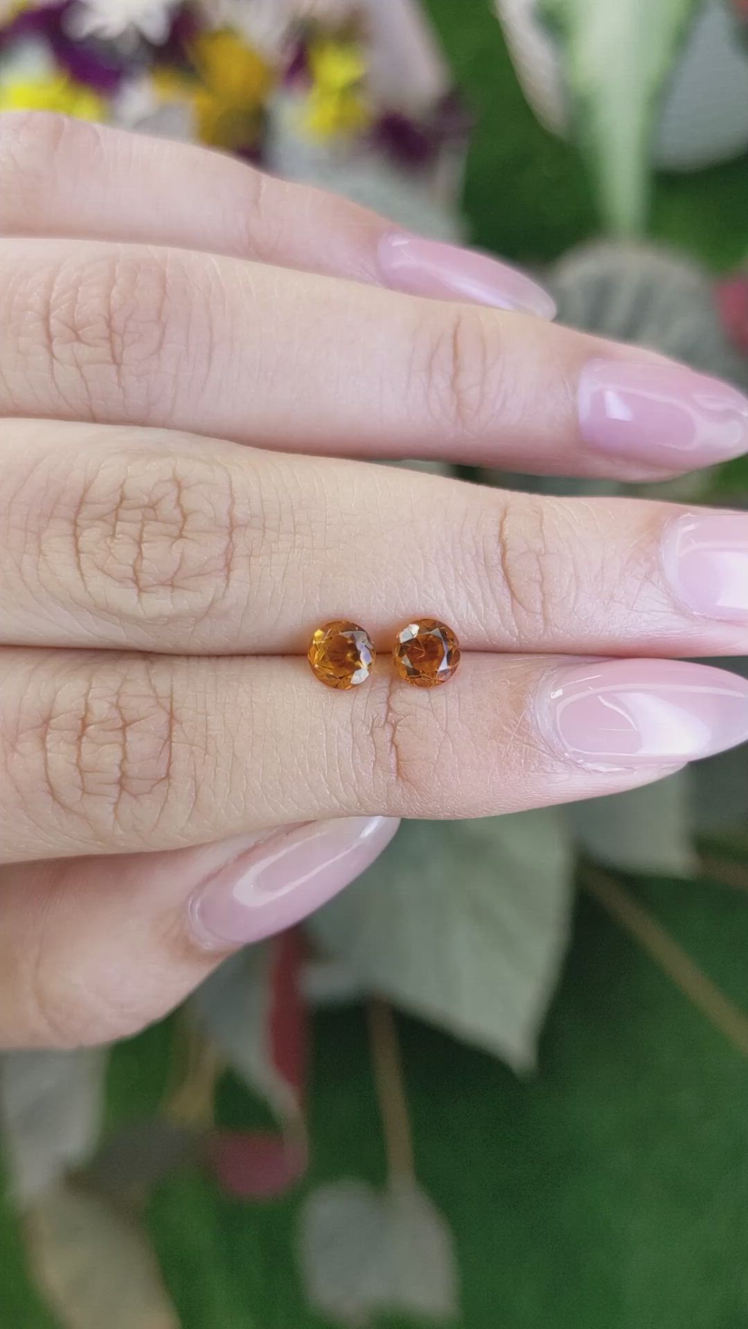 0.99&nbsp;Ct.Tw.Total Carat Weight Citrine Pair from Ceylon (Sri Lanka) Size Video