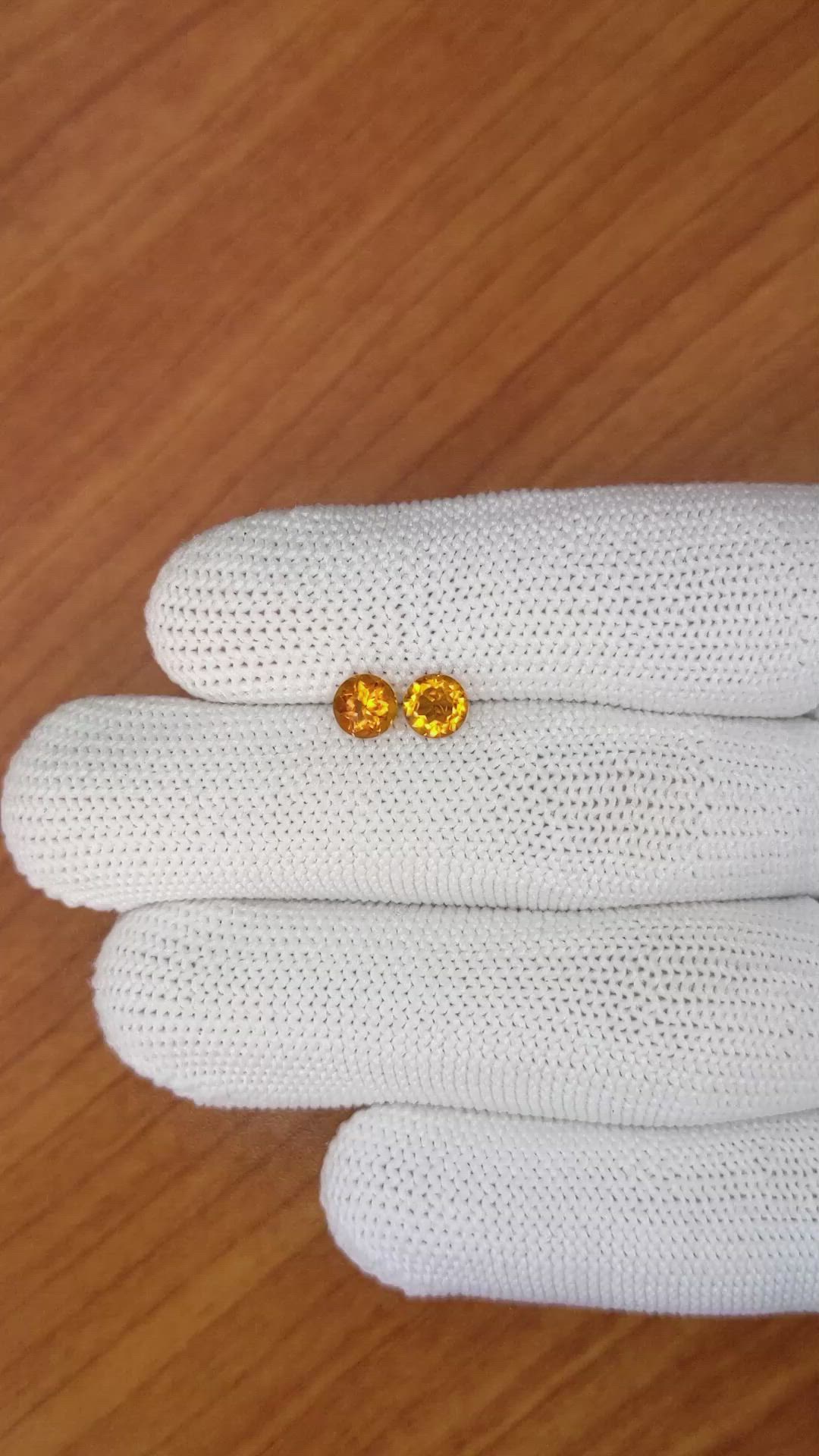 0.94&nbsp;Ct.Tw.Total Carat Weight Citrine Pair from Ceylon (Sri Lanka) Size Video