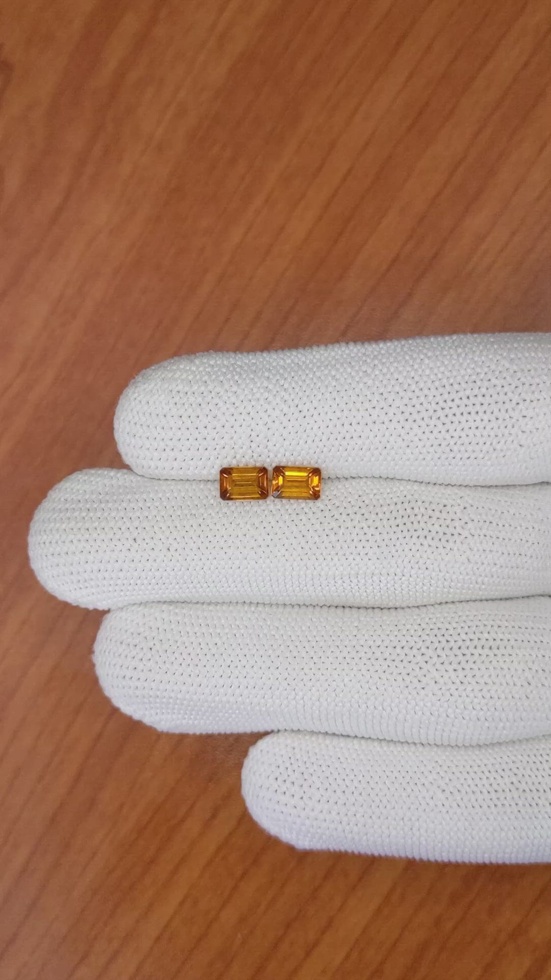 1.01&nbsp;Ct.Tw.Total Carat Weight Madeira Citrine Pair from Brazil Size Video