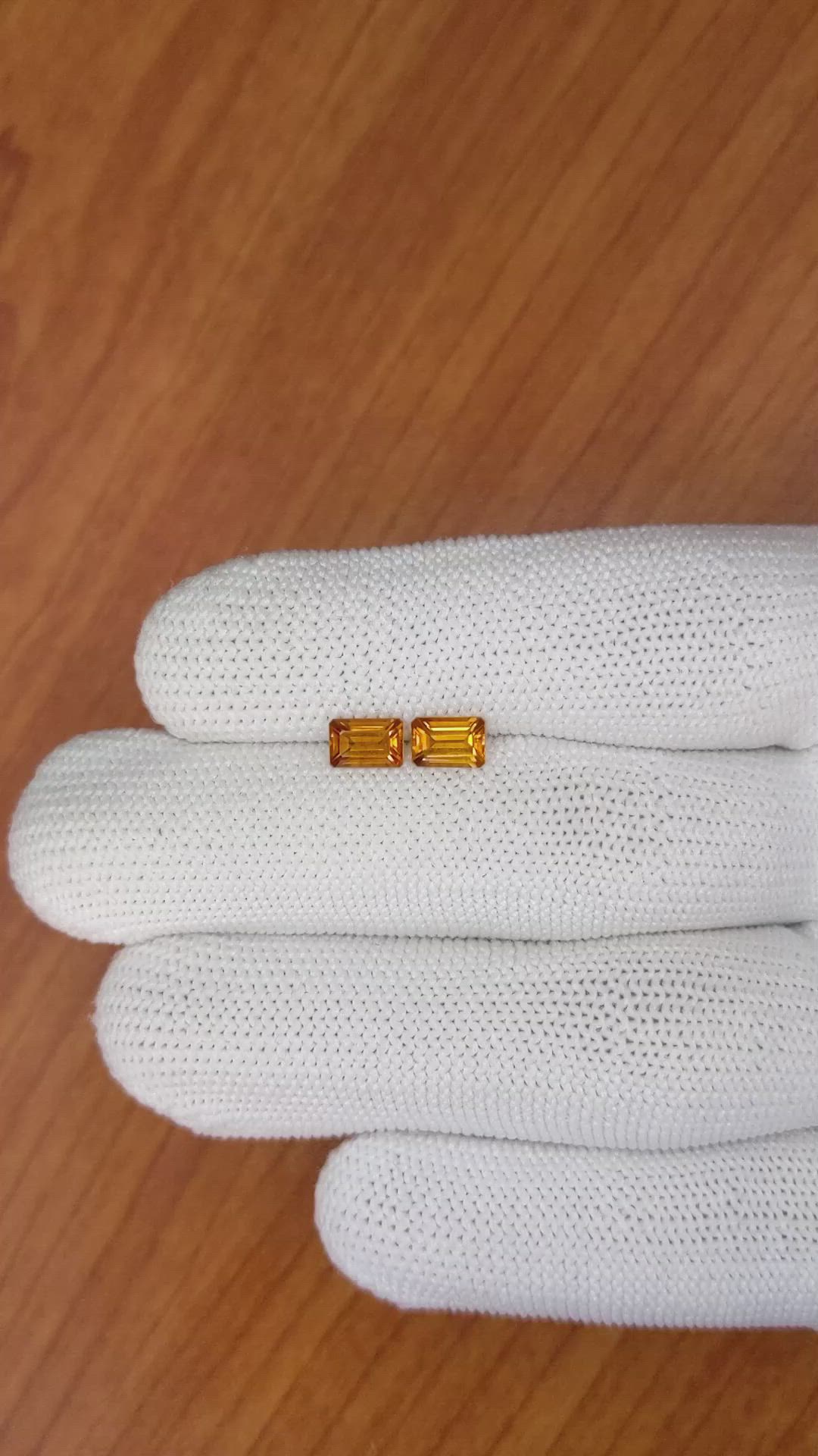1.05&nbsp;Ct.Tw.Total Carat Weight Madeira Citrine Pair from Brazil Size Video
