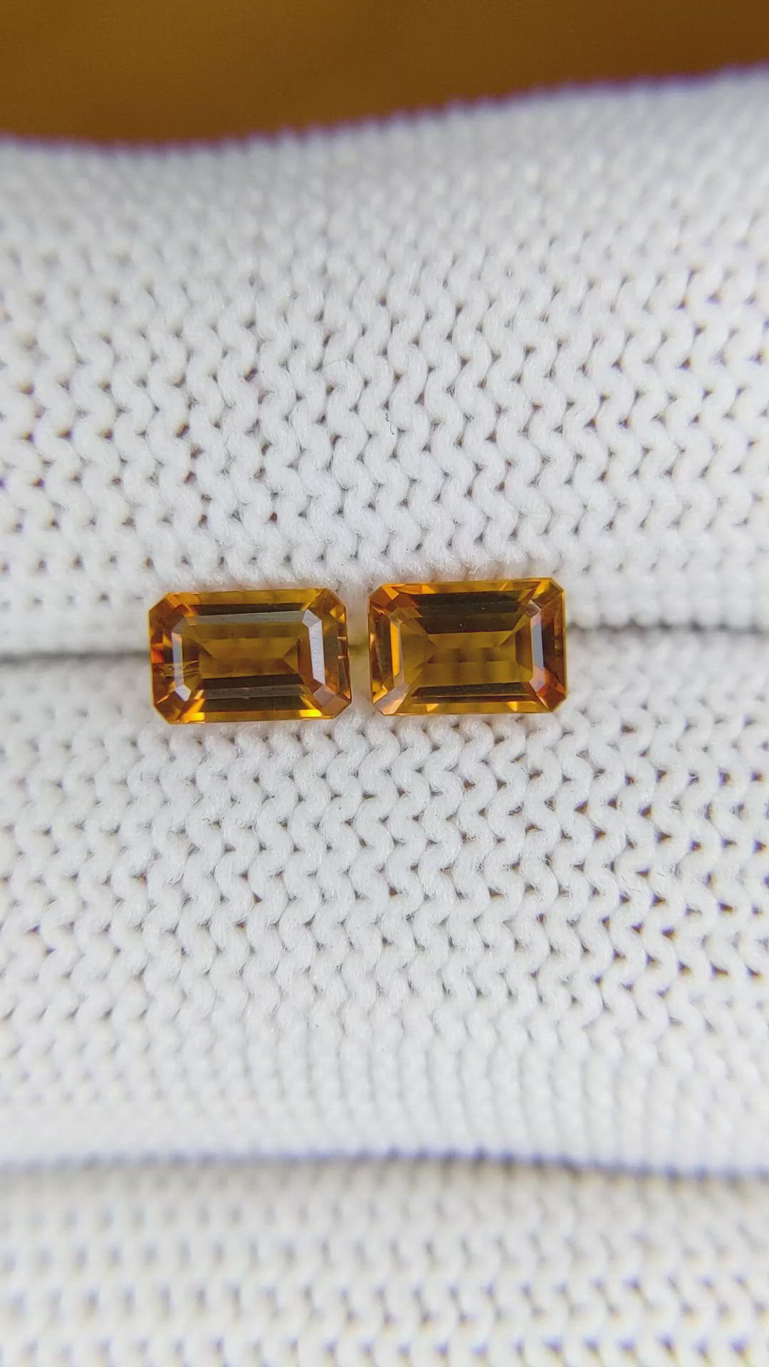 1.06&nbsp;Ct.Tw.Total Carat Weight Madeira Citrine Pair from Brazil Size Video