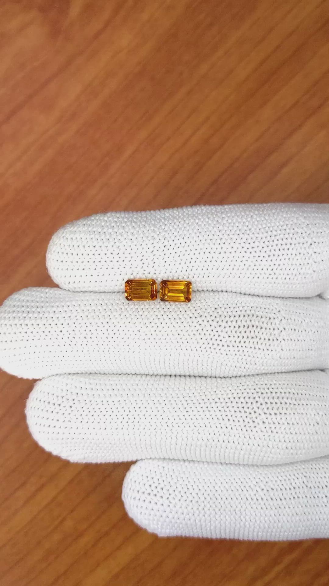 1.06&nbsp;Ct.Tw.Total Carat Weight Madeira Citrine Pair from Brazil Size Video