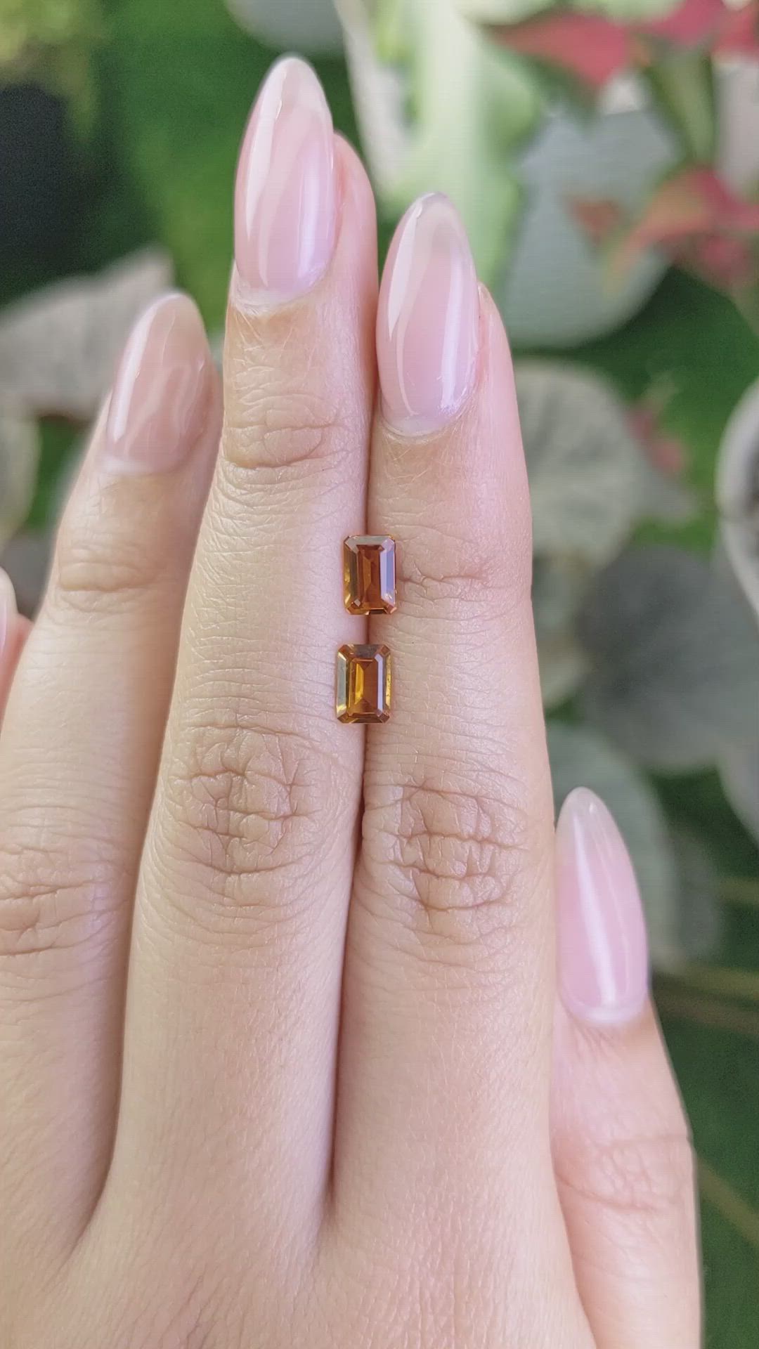 0.88&nbsp;Ct.Tw.Total Carat Weight Madeira Citrine Pair from Brazil Size Video