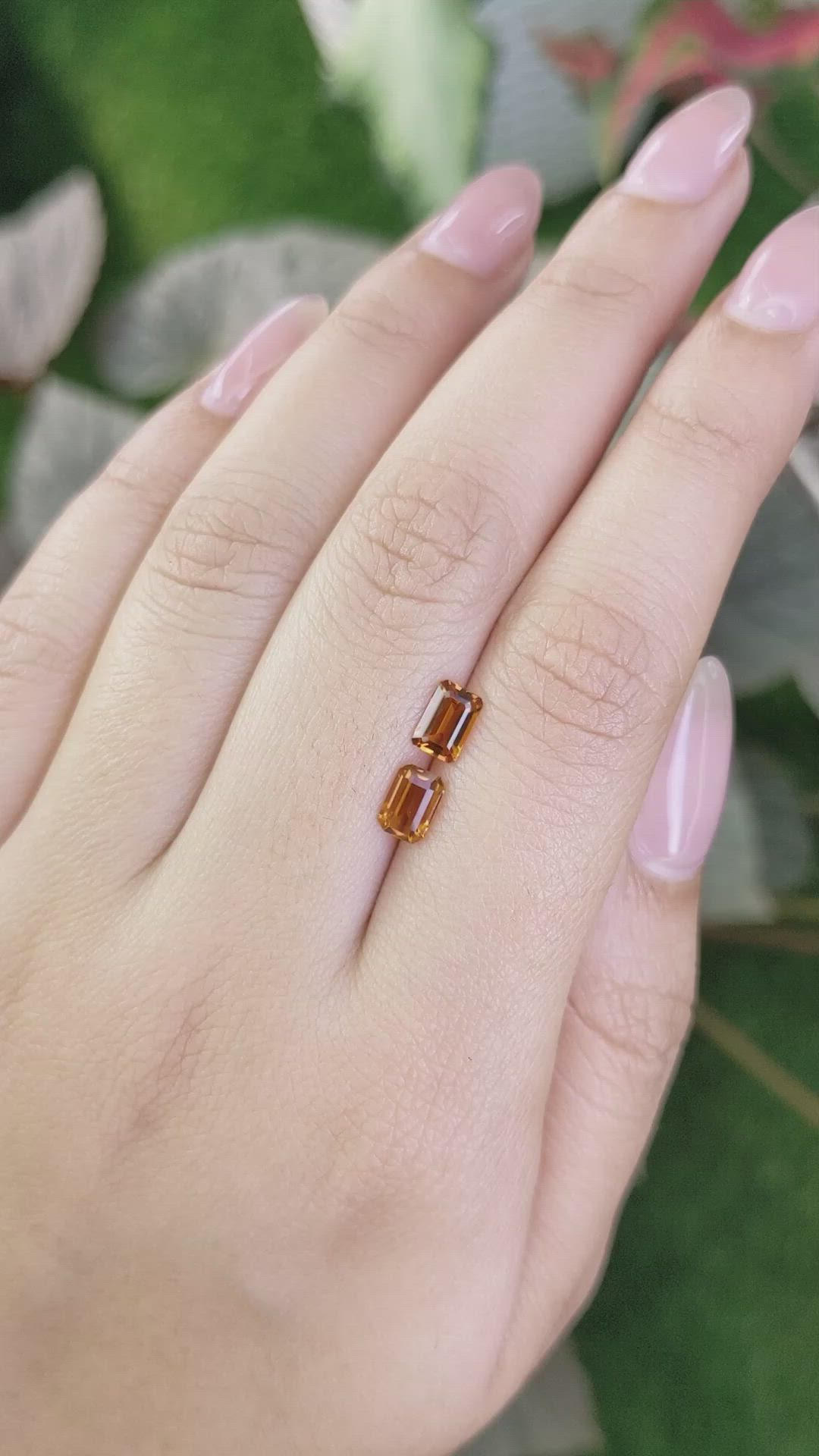 1.05&nbsp;Ct.Tw.Total Carat Weight Madeira Citrine Pair from Brazil Size Video