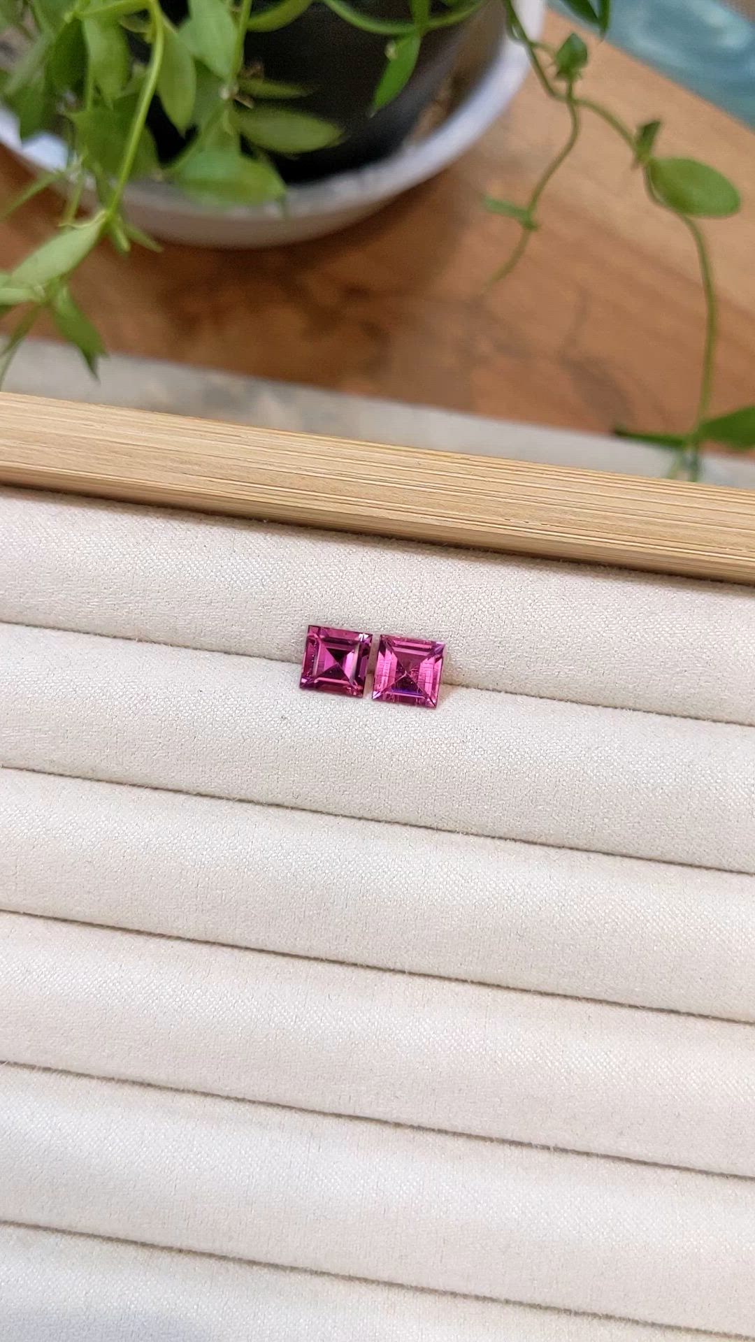 2.99&nbsp;Ct.Tw.Total Carat Weight Purplish Pink Tourmaline Pair from Mozambique Size Video