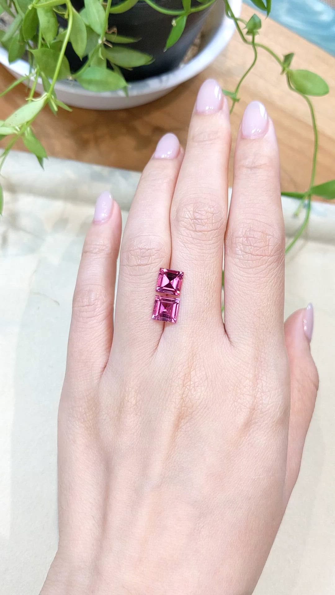 2.99&nbsp;Ct.Tw.Total Carat Weight Purplish Pink Tourmaline Pair from Mozambique Size Video