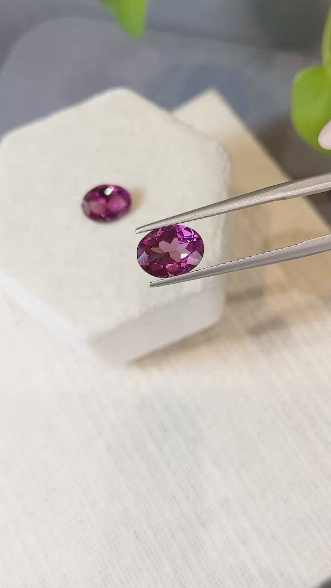 3.36&nbsp;Ct.Tw.Total Carat Weight Purplish Pink Rhodolite Garnet Pair from Tanzania Size Video